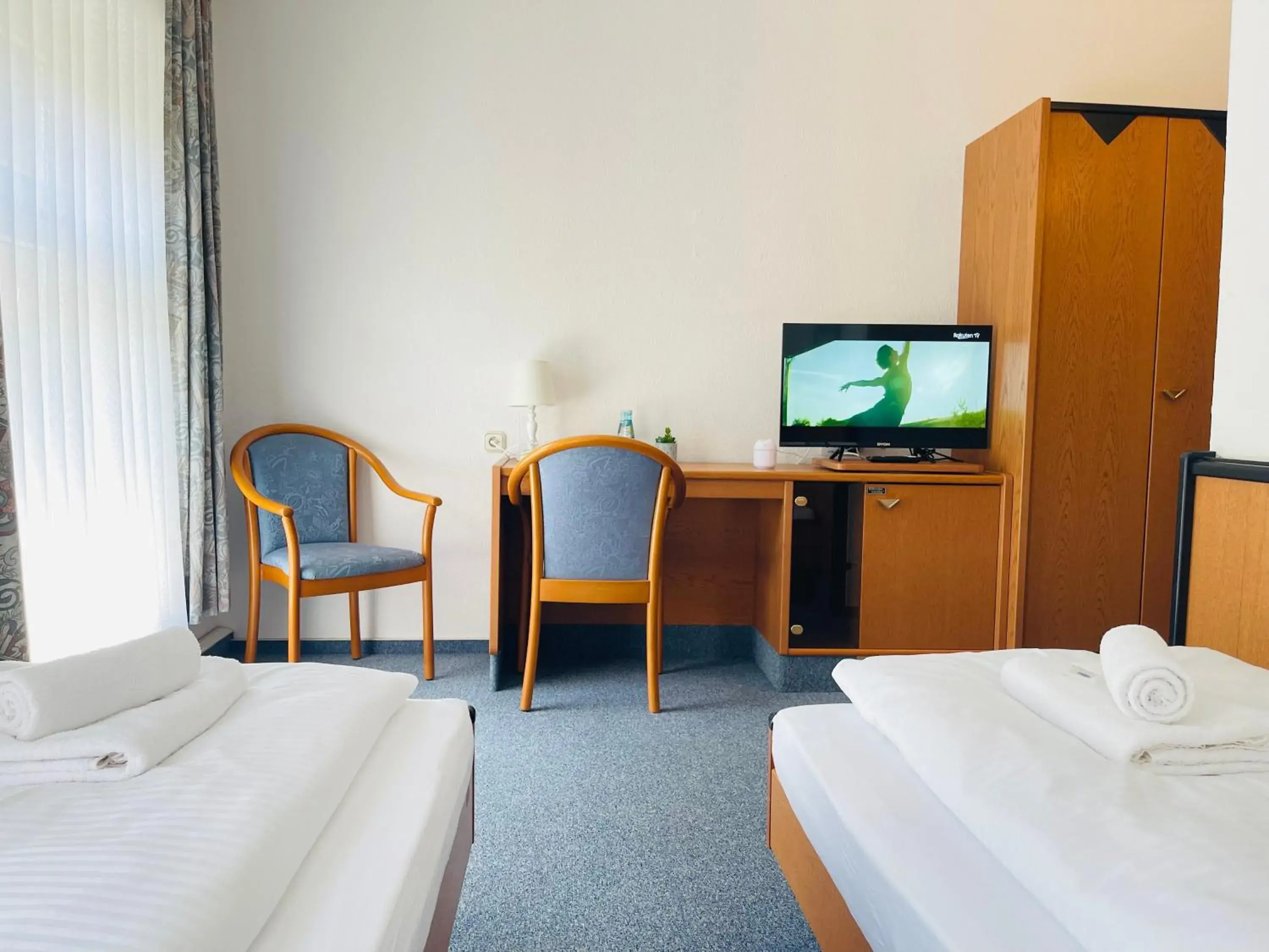 Double Room with Private Bathroom - single occupancy in Hotel zur Eiche Double Room with Private Bathroom - single occupancy in Hotel zur Eiche