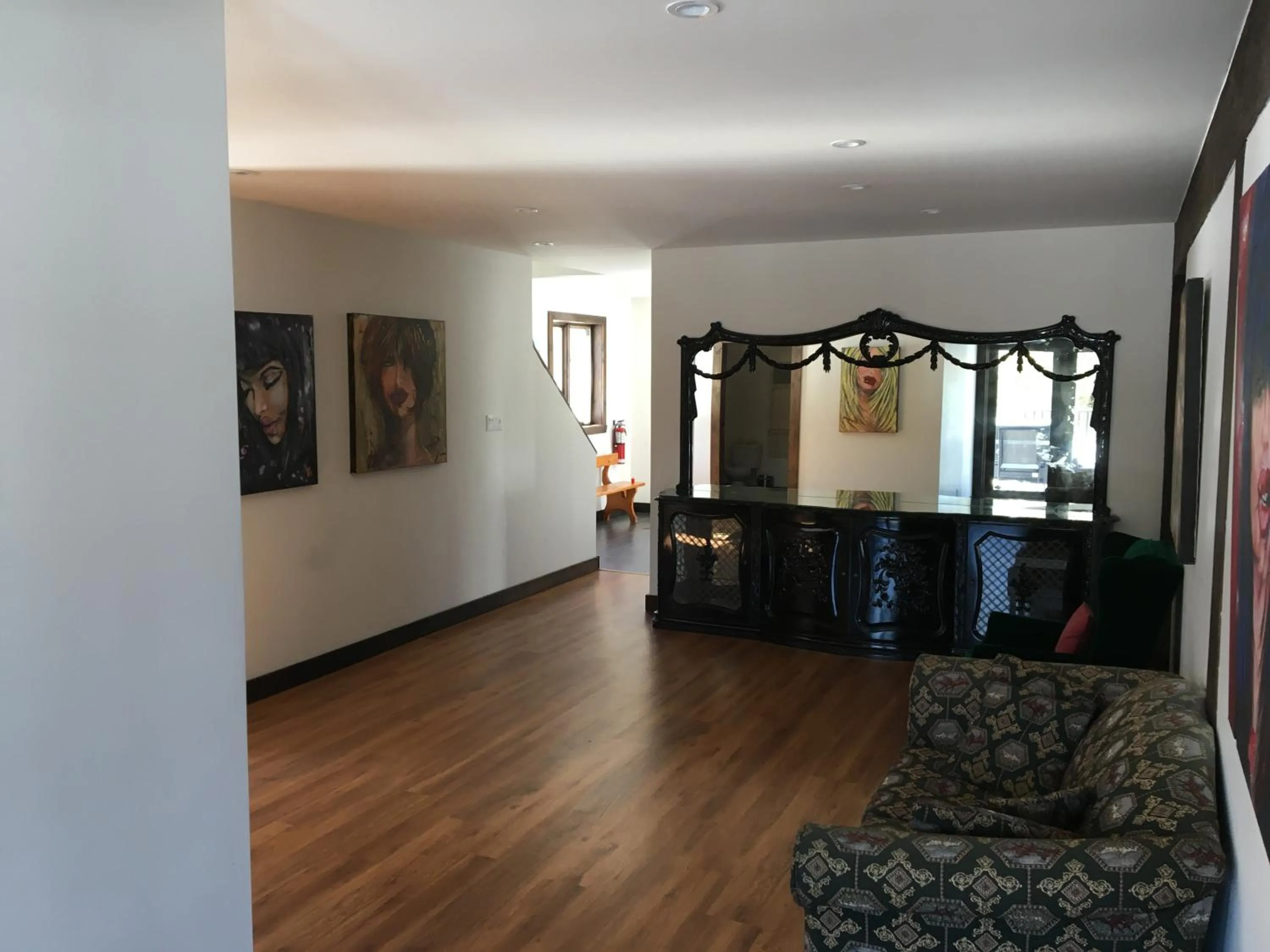 Communal lounge/ TV room in Les Chalets Sauvignon