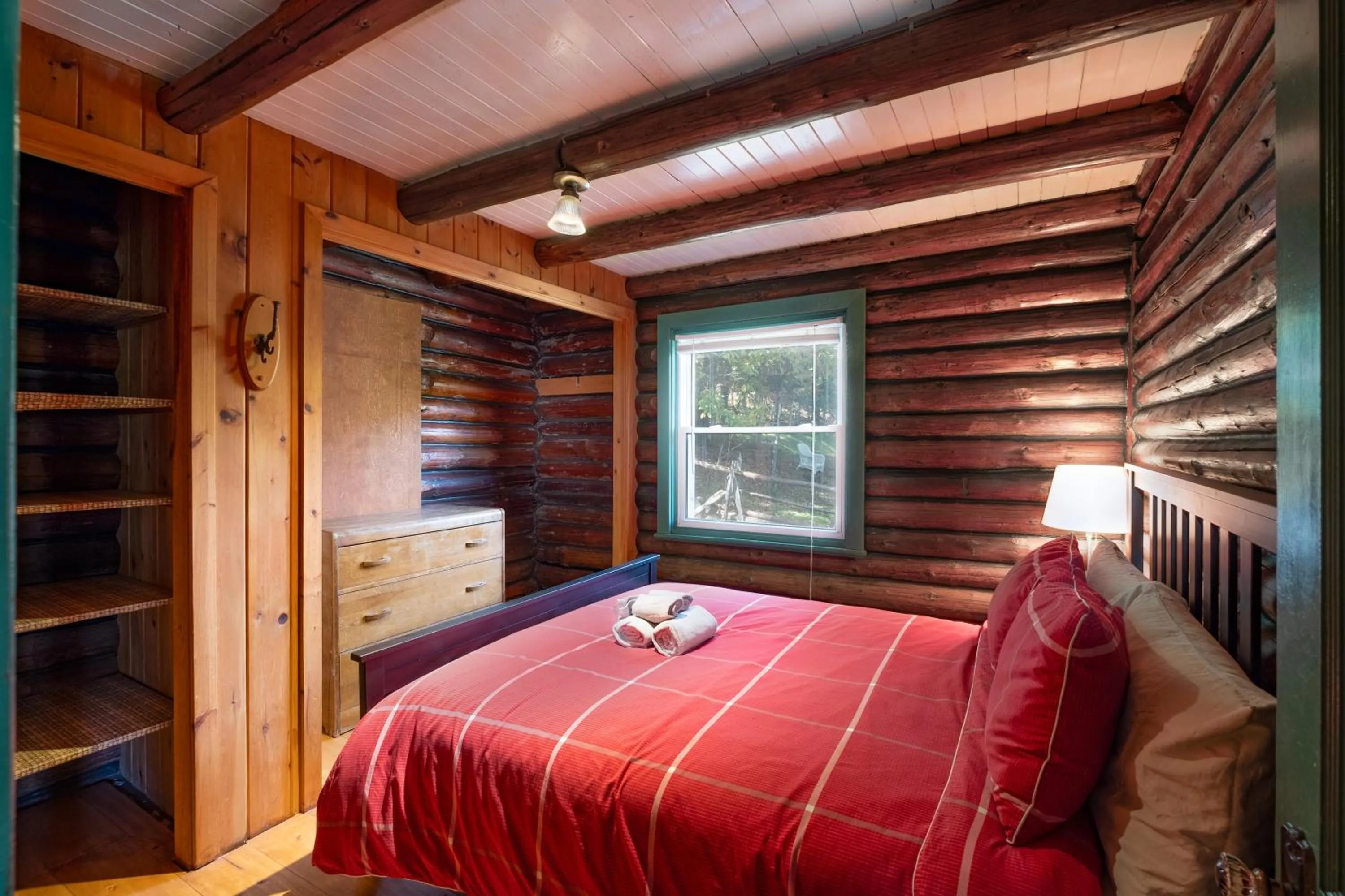 Bedroom, Bed in Les Chalets Sauvignon