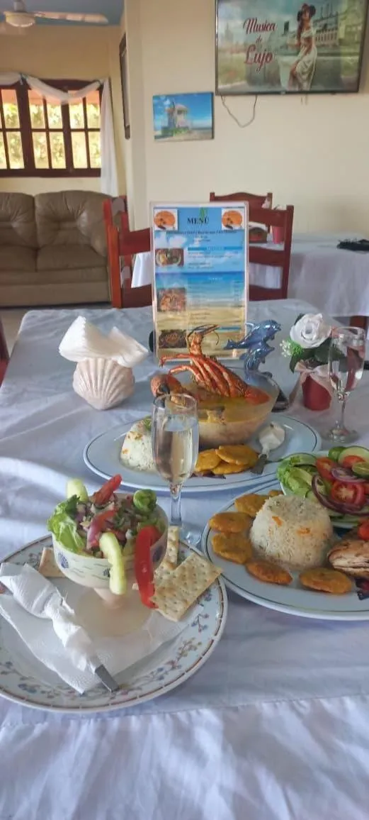 Restaurant/places to eat in Hotel Villa Ordonez