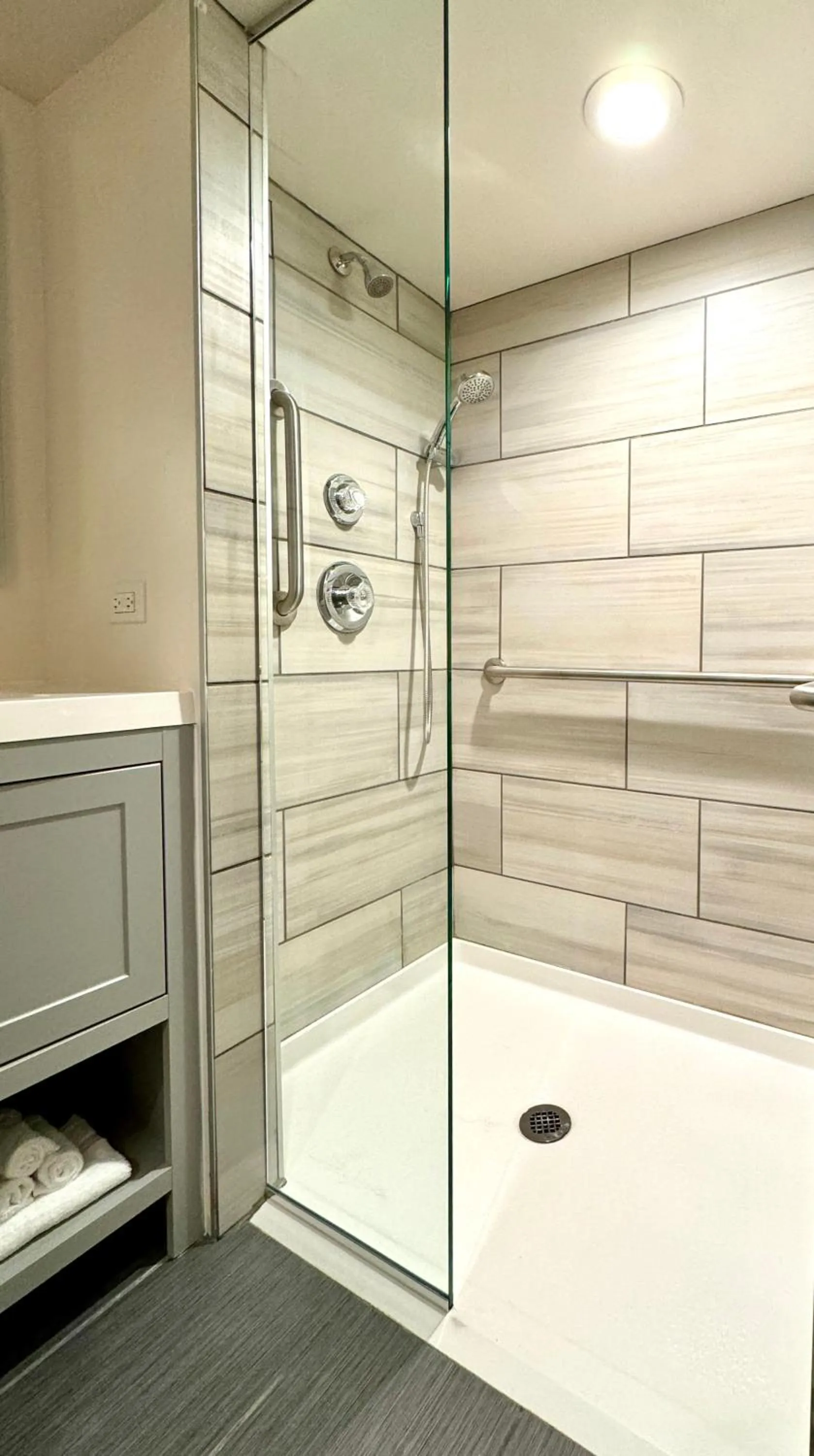 Shower in The GEM Museum Suites