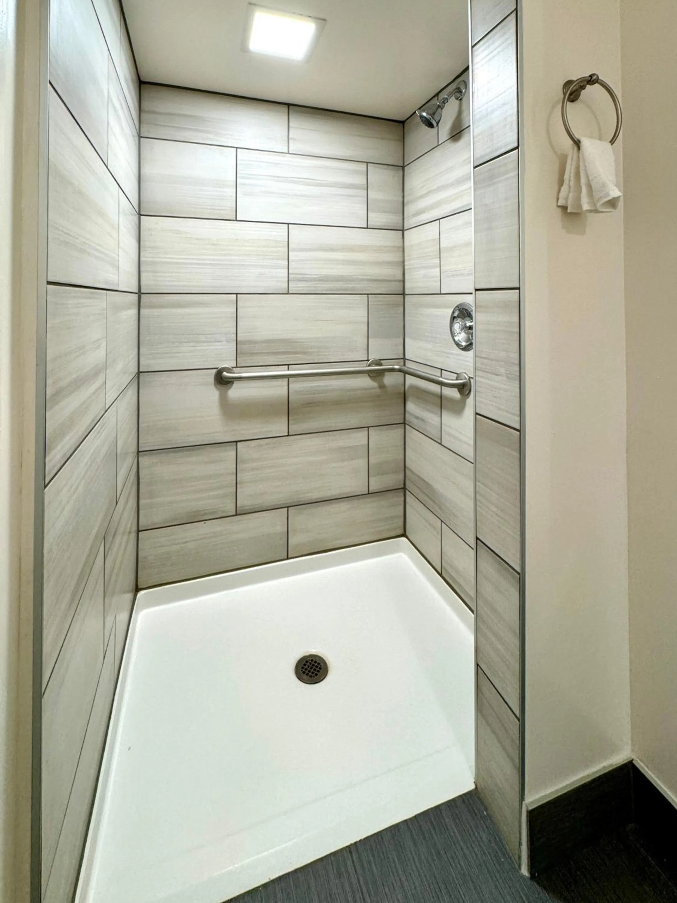 Shower in The GEM Museum Suites