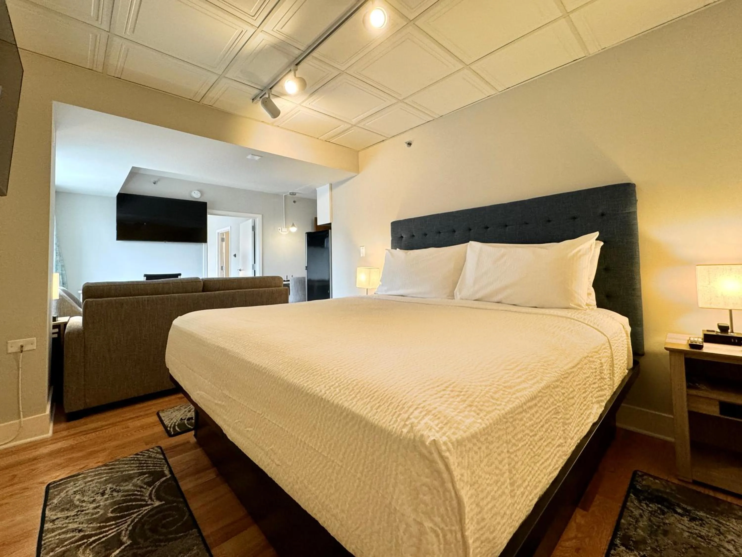 Bedroom, Bed in The GEM Museum Suites