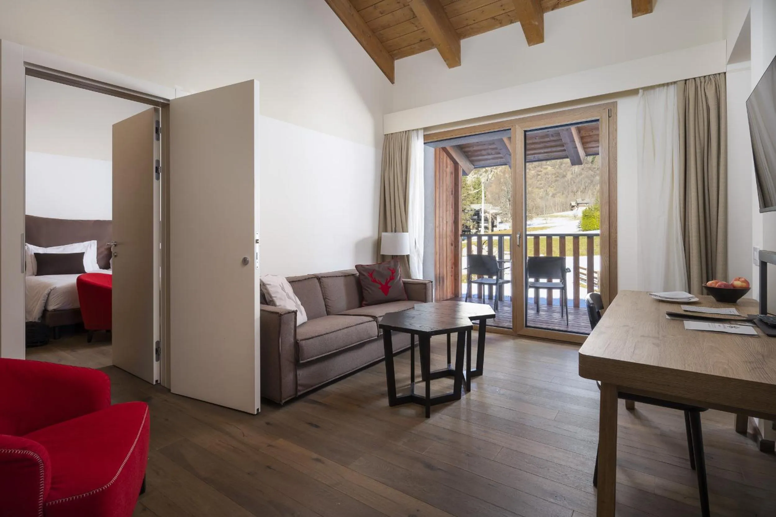 Seating area in Grand Hotel Courmayeur Mont Blanc, by R Collection Hotels