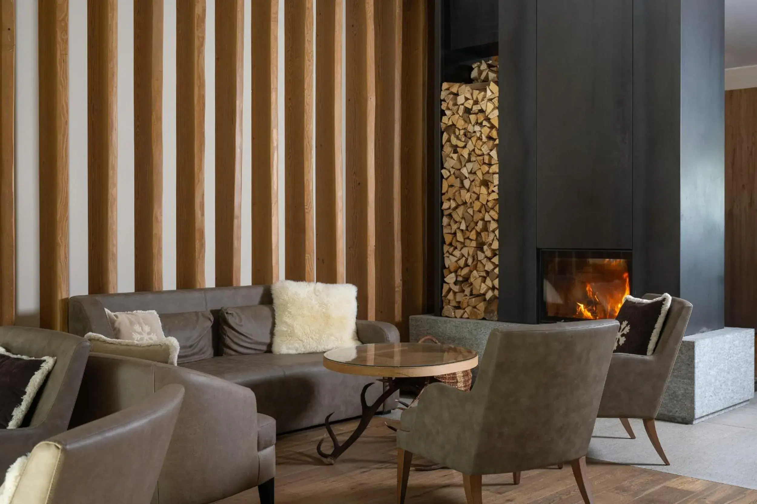 Lobby or reception in Grand Hotel Courmayeur Mont Blanc, by R Collection Hotels Lobby or reception in Grand Hotel Courmayeur Mont Blanc, by R Collection Hotels