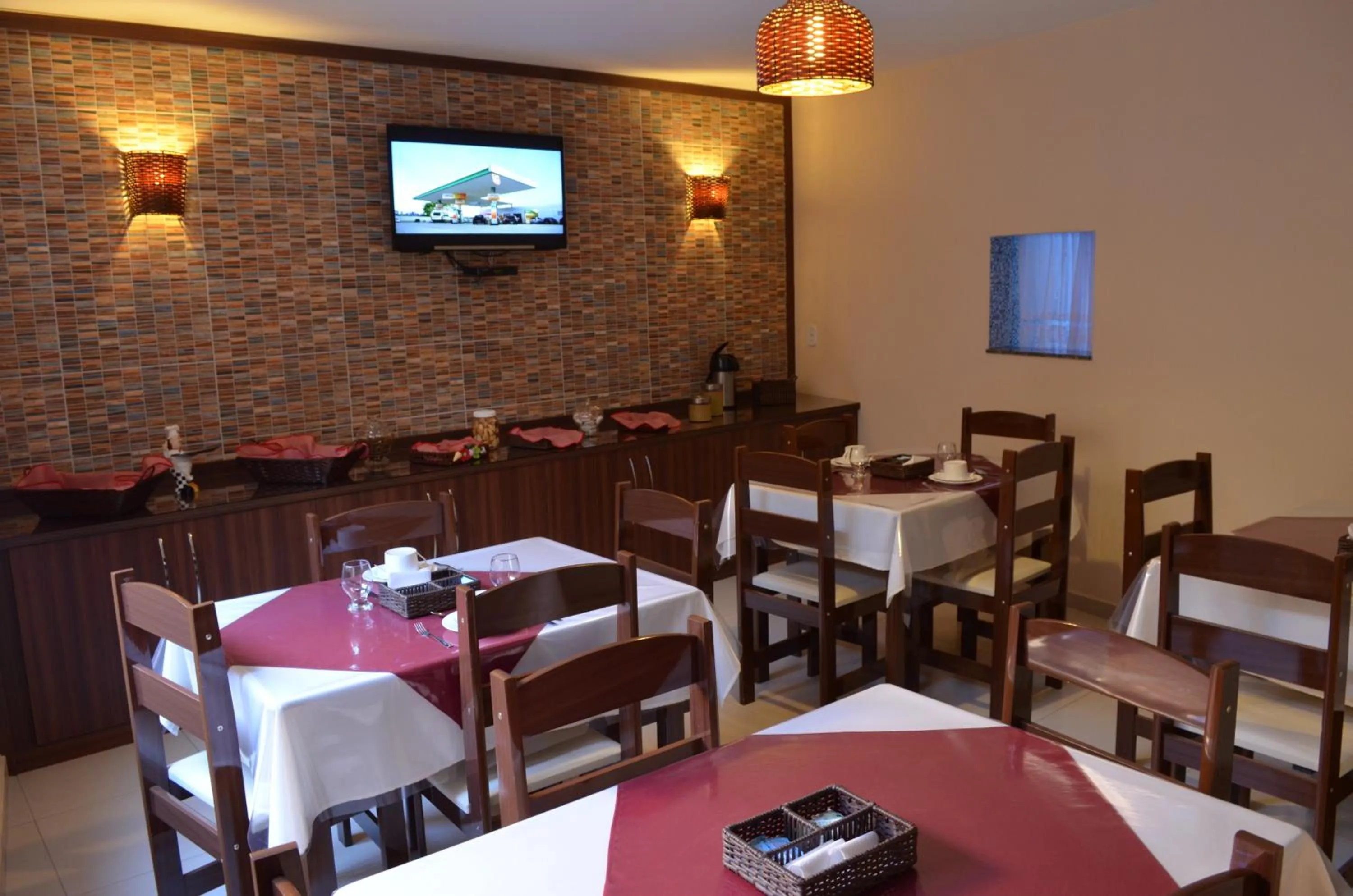 Restaurant/places to eat in Pousada Circuito das Águas
