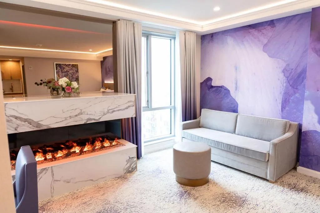 Seating area in Iris Hotel Boston