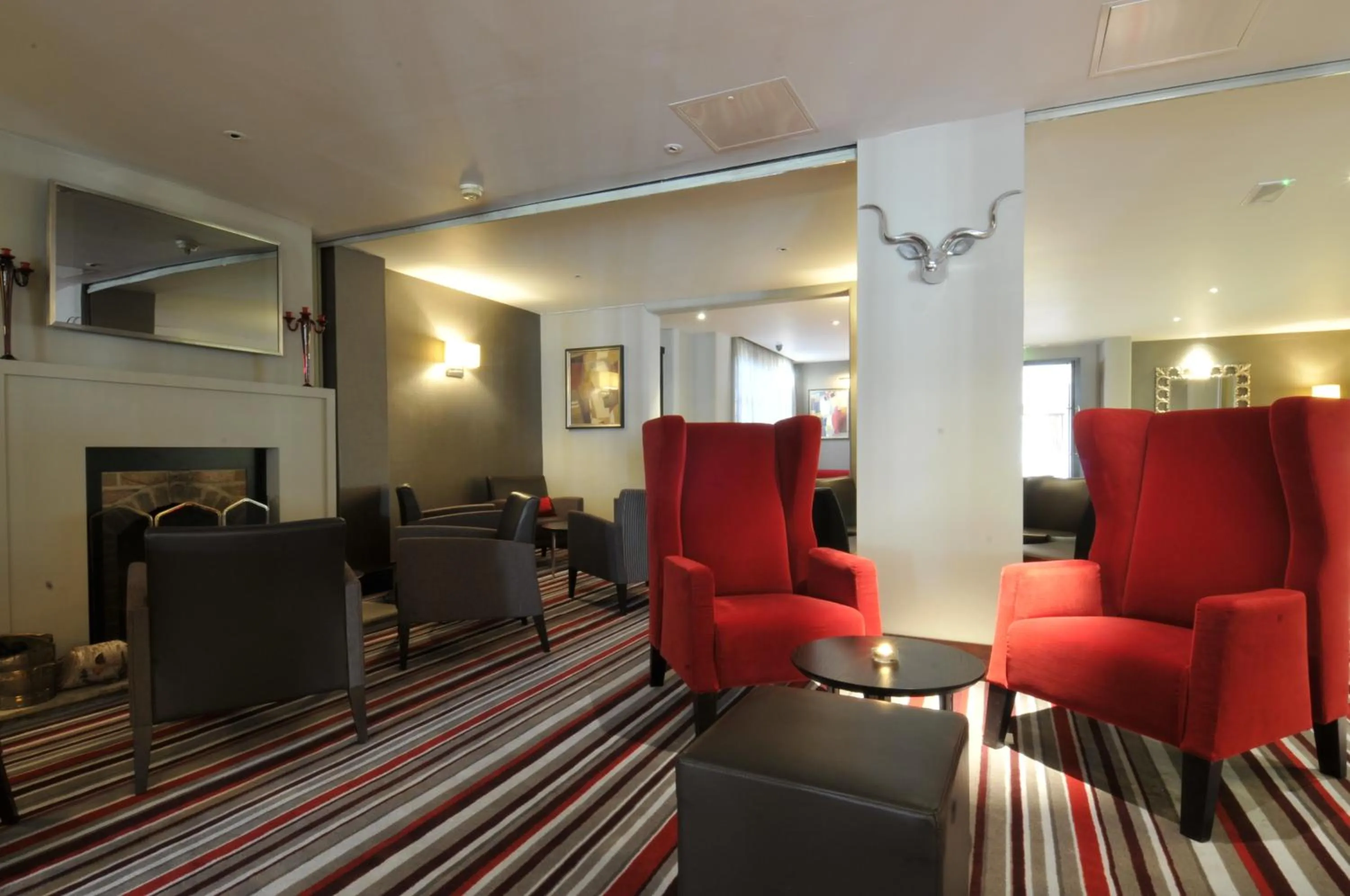 Lounge or bar in The Golf Hotel Woodhall Spa
