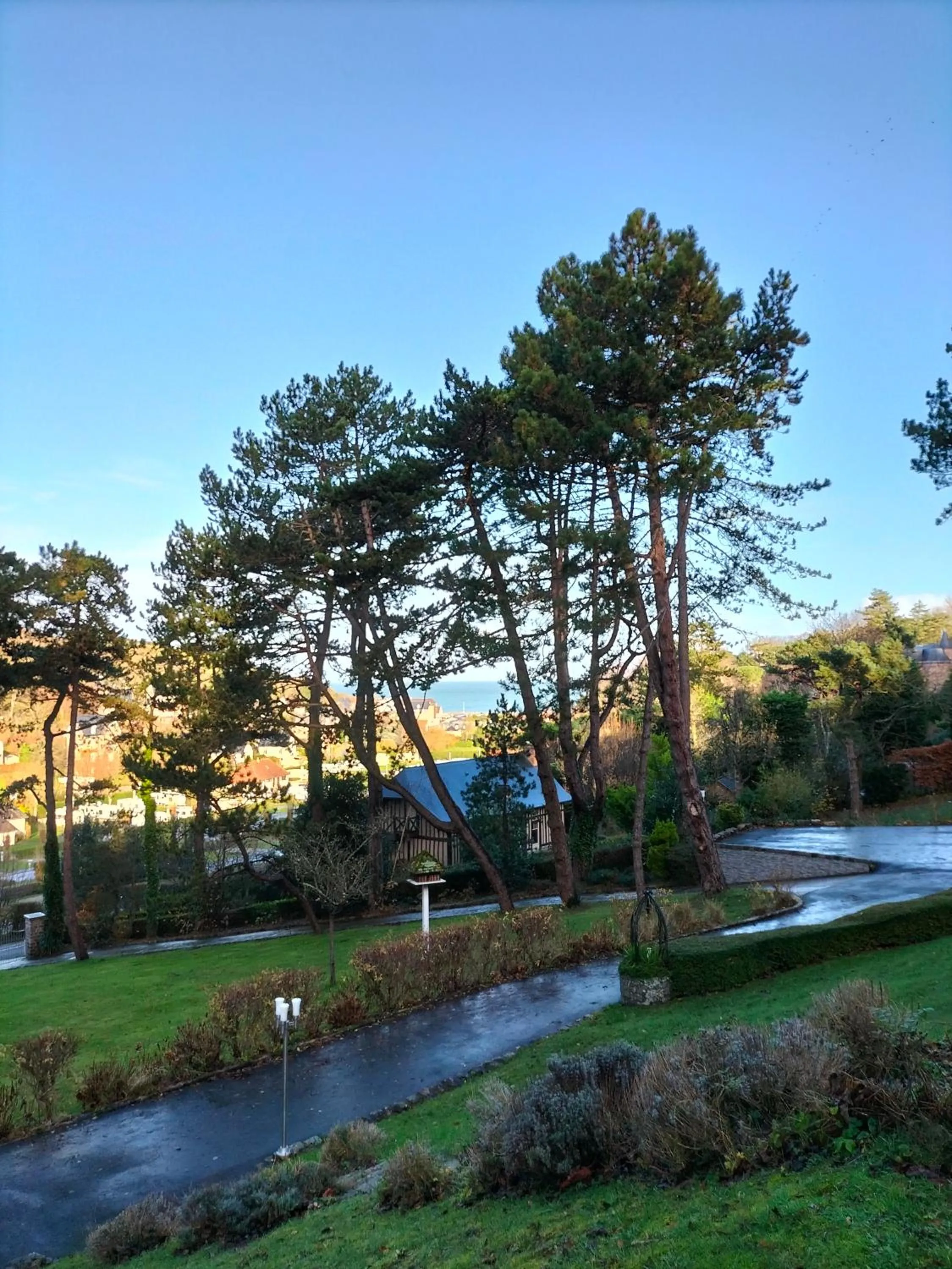 Garden view in Chambres d'Hôtes Le Grismoustier