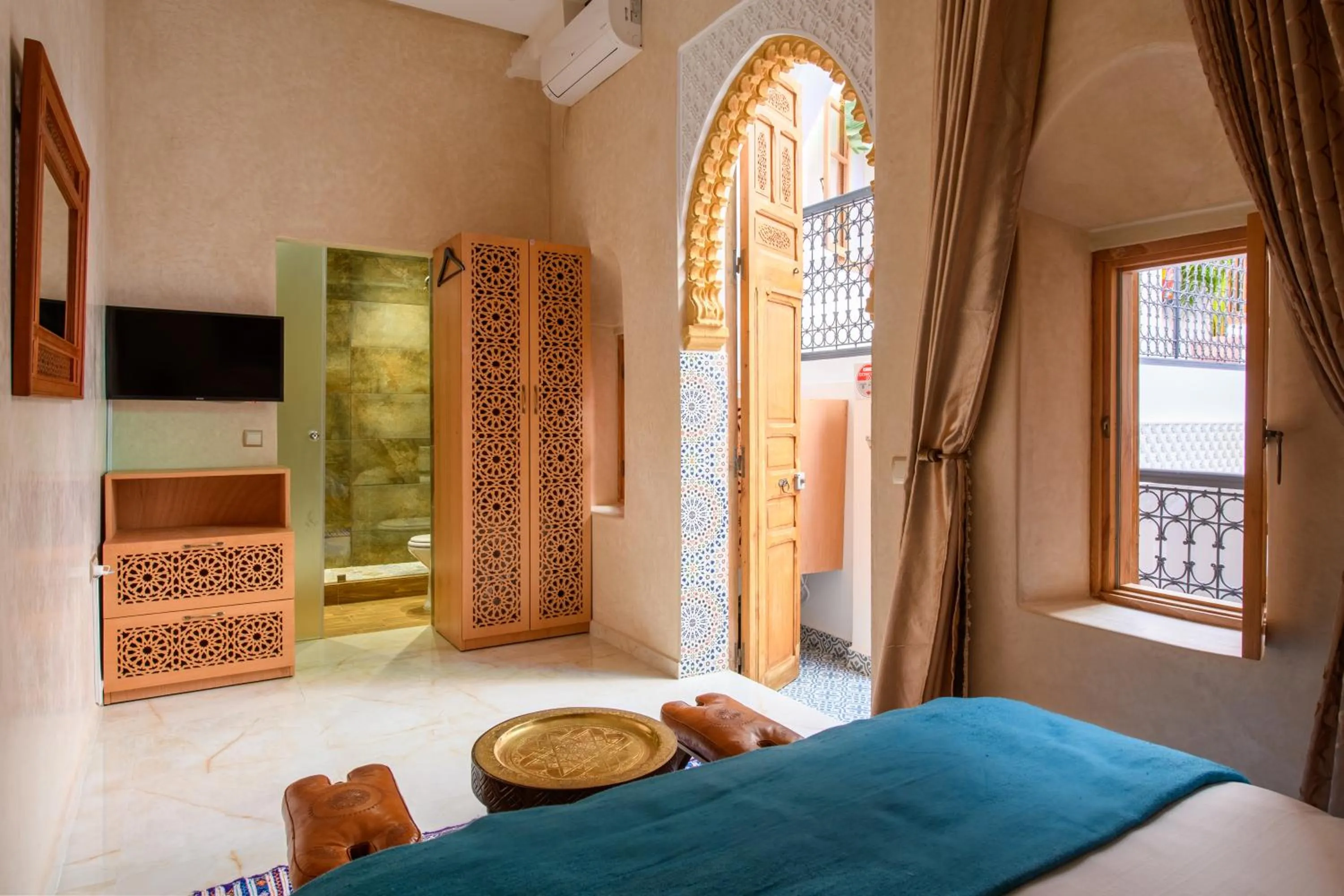 Bed in Luxurious Riad Center Rabat Dar Al Jeld