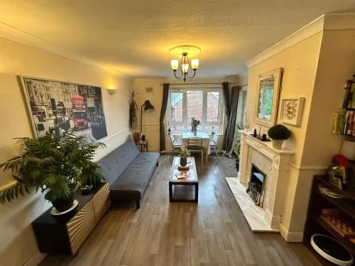 Brindley Place 3 rooms flat