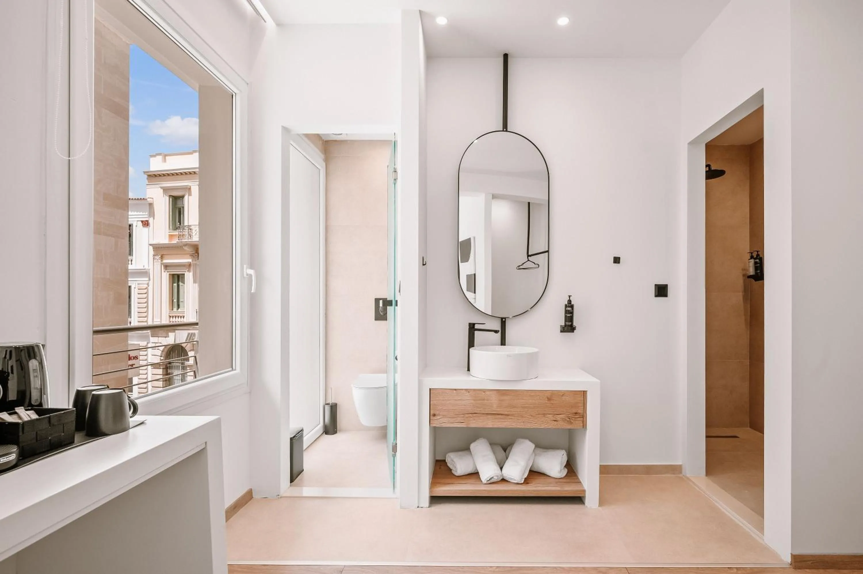 Bathroom in Plānis Str Urban Suites by Semavί