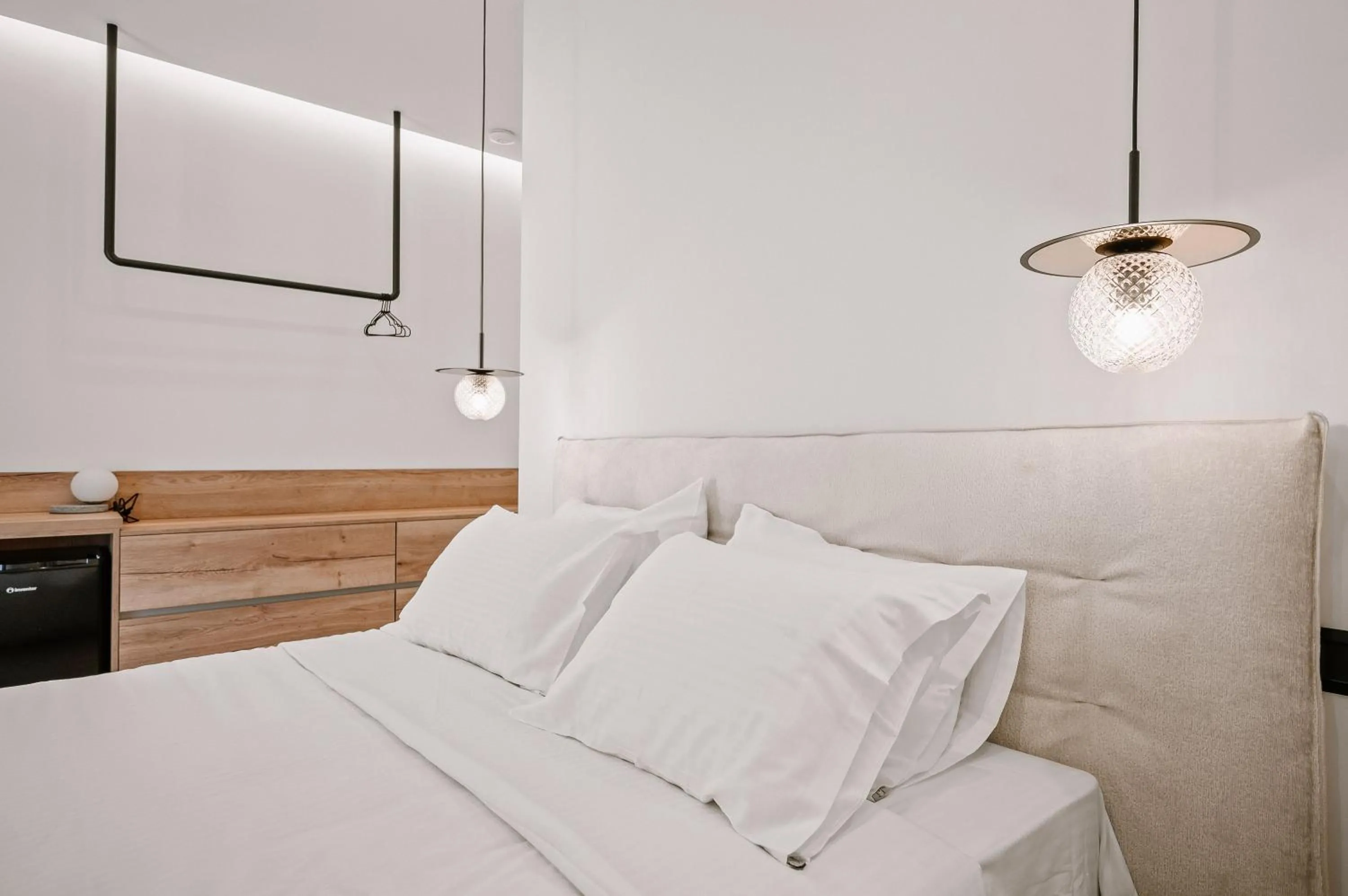 Bed in Plānis Str Urban Suites by Semavί
