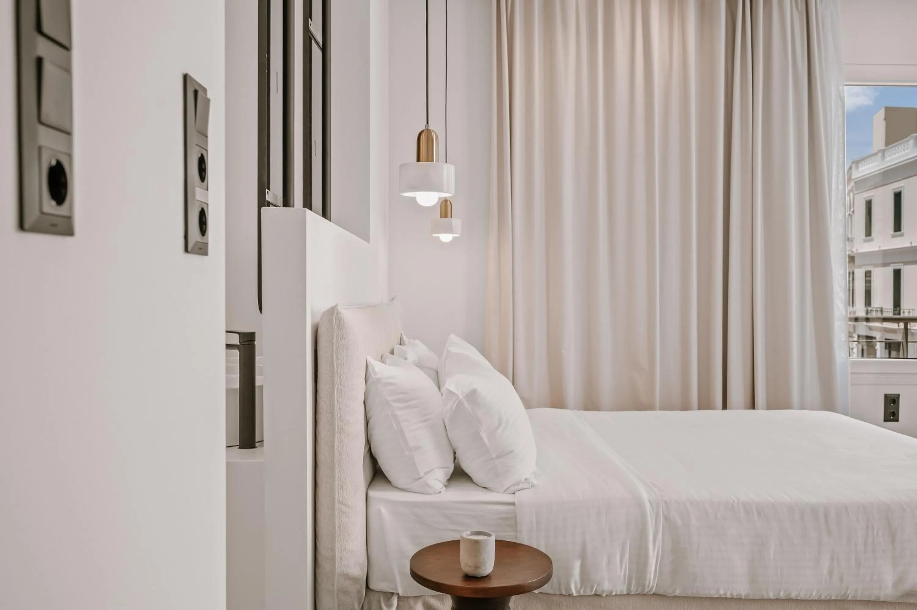 Bed in Plānis Str Urban Suites by Semavί