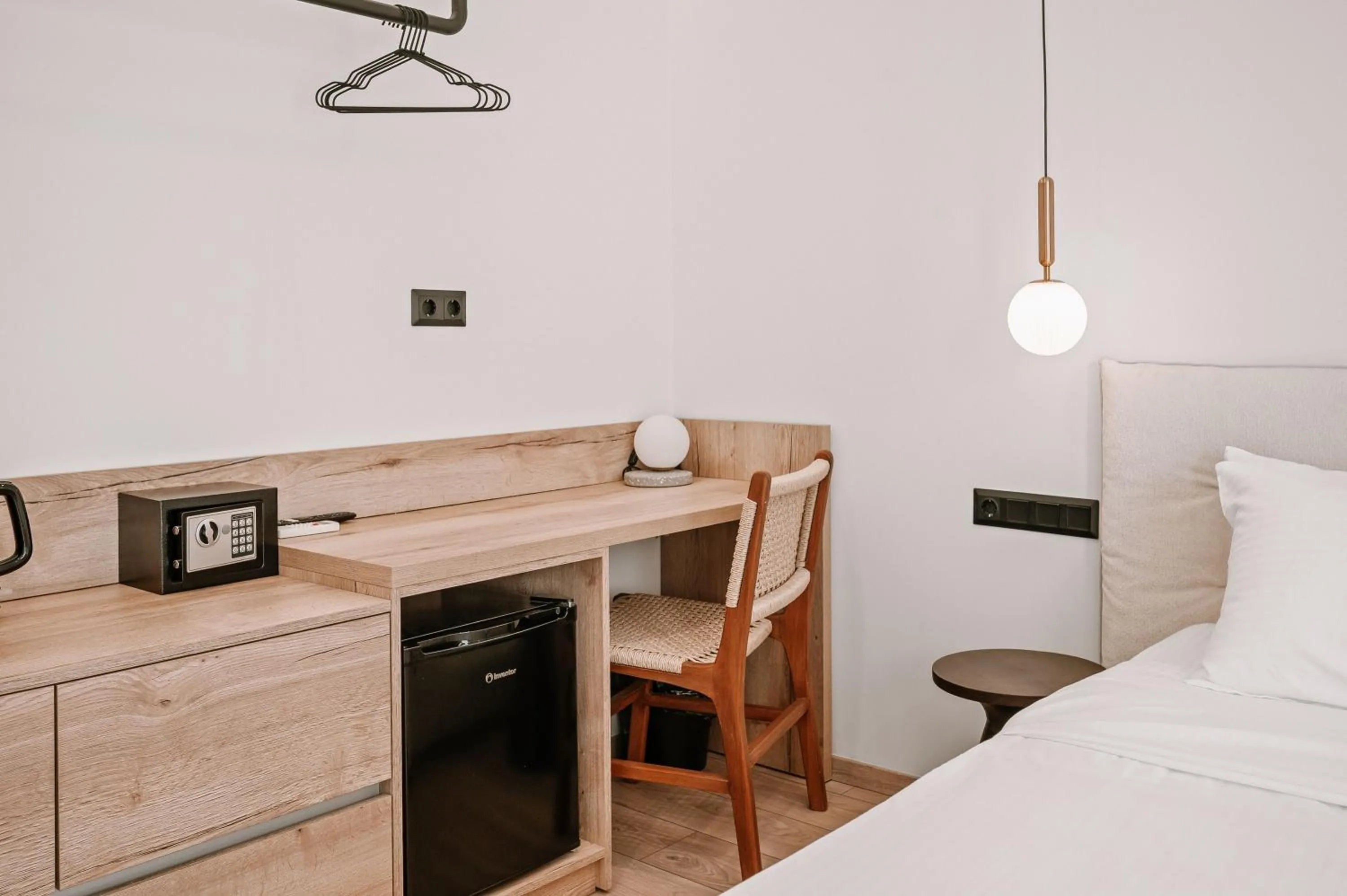 Bedroom, Bed in Plānis Str Urban Suites by Semavί