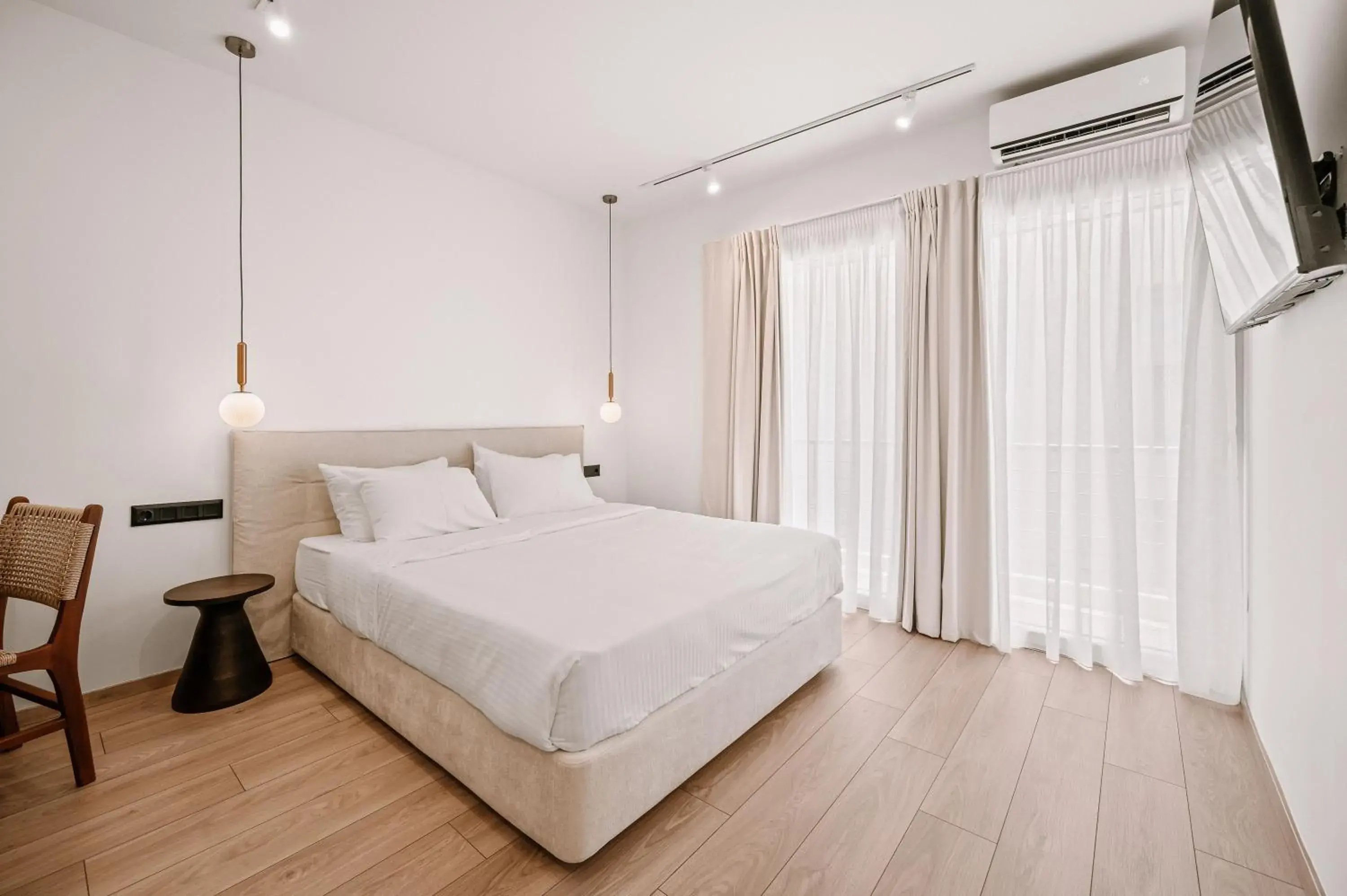 Standard Double Room in Plānis Str Urban Suites by Semavί Standard Double Room in Plānis Str Urban Suites by Semavί