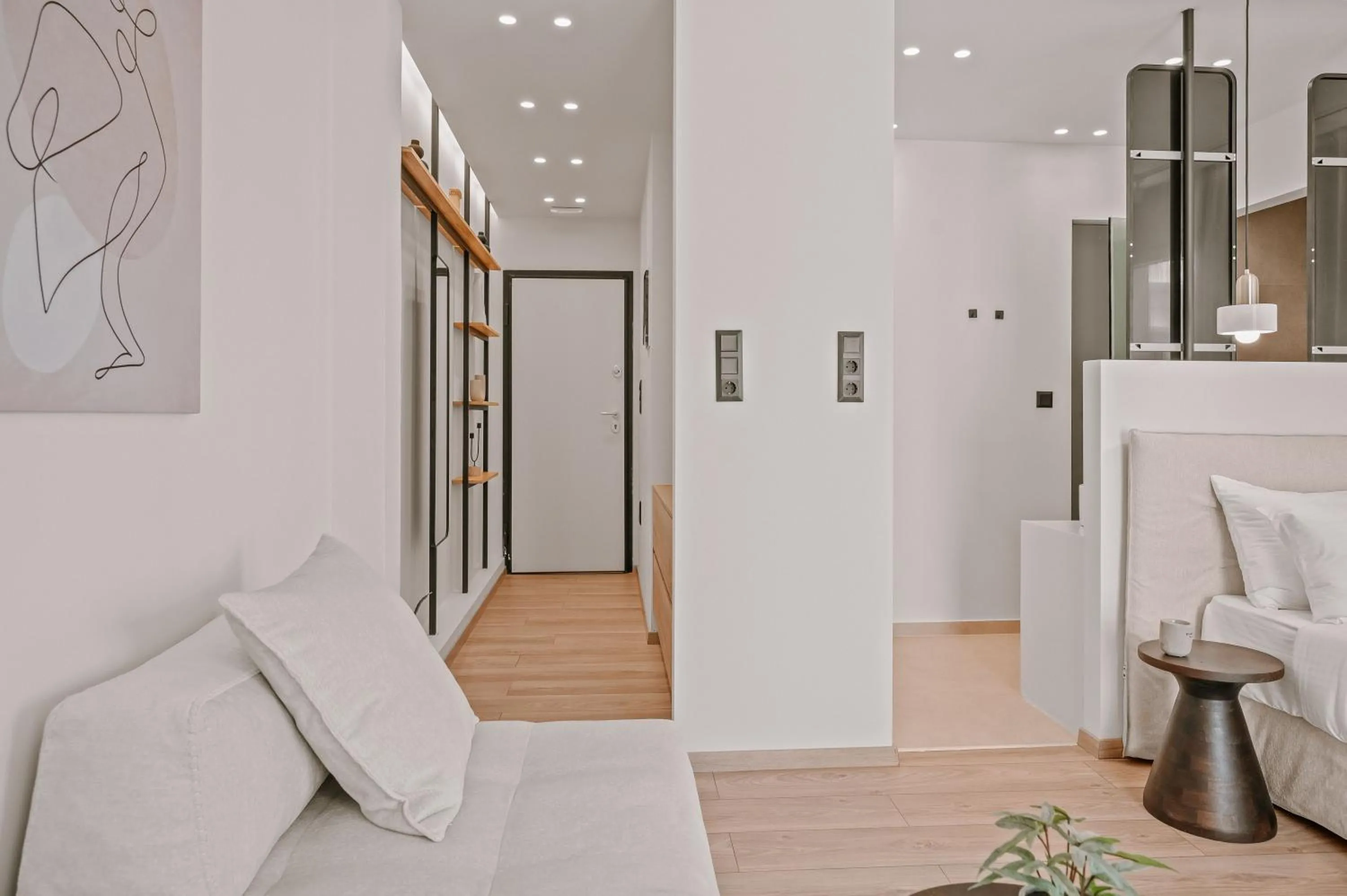 Seating area in Plānis Str Urban Suites by Semavί