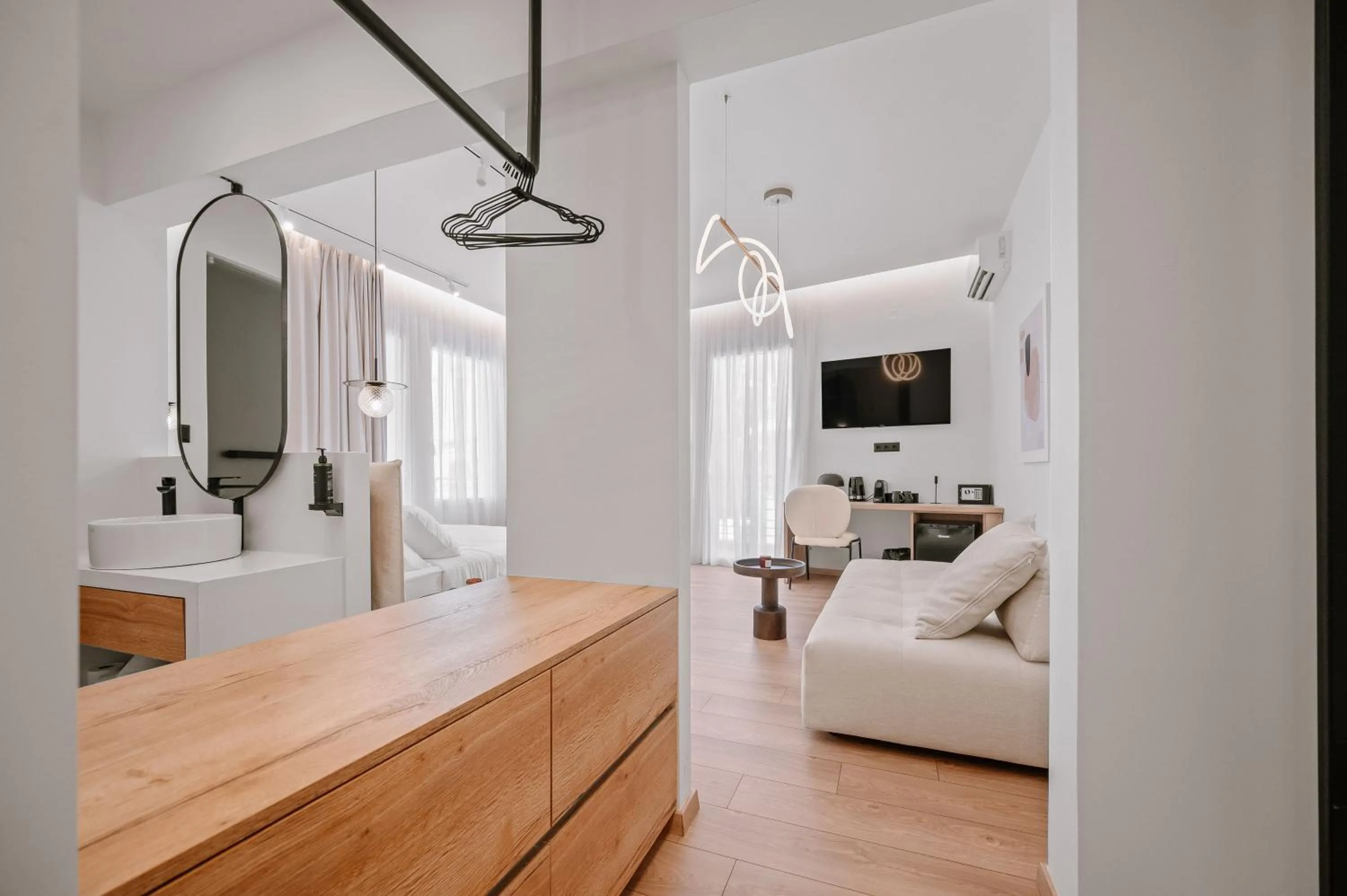 Bed in Plānis Str Urban Suites by Semavί