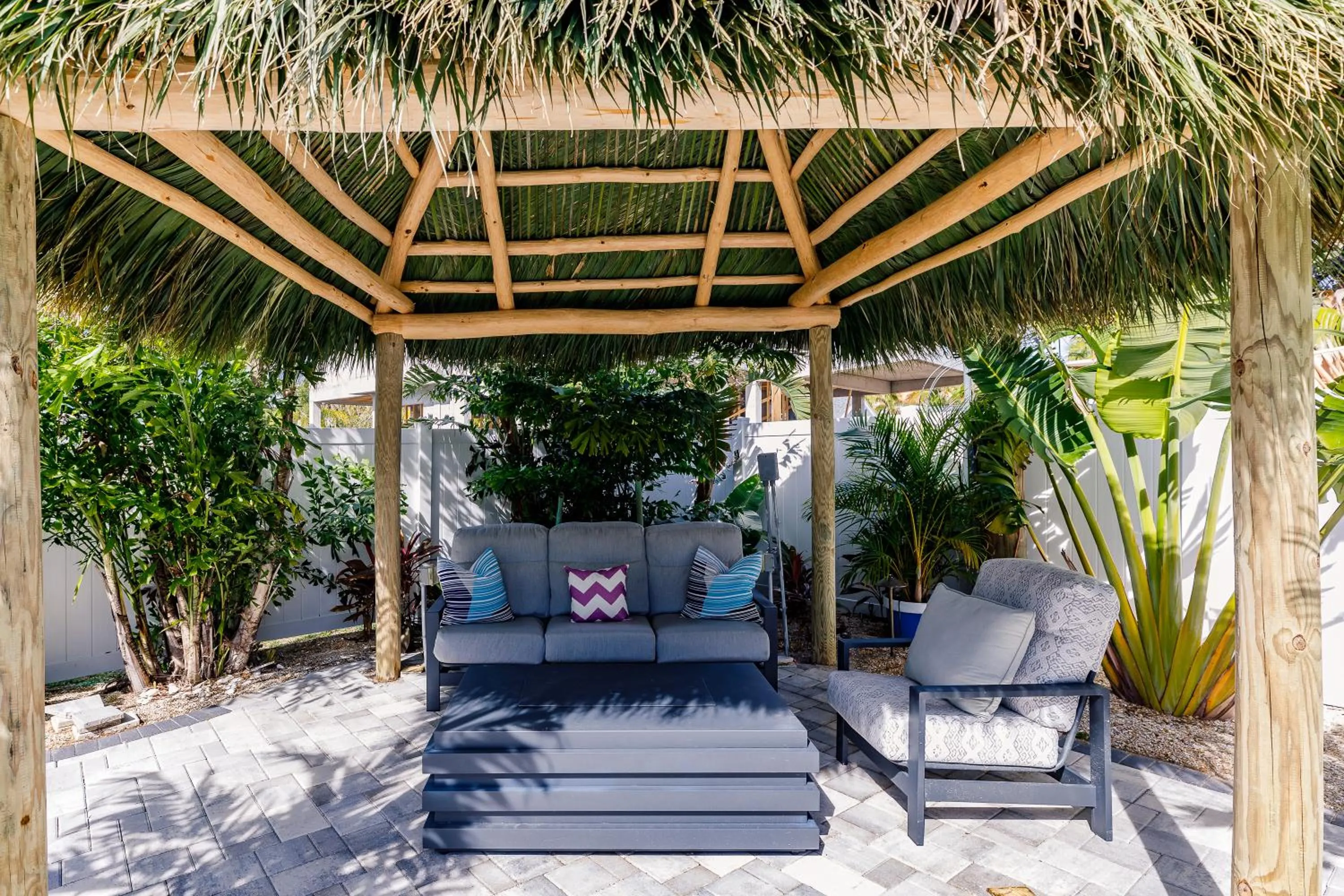 Seating area in The Inn on Siesta Key