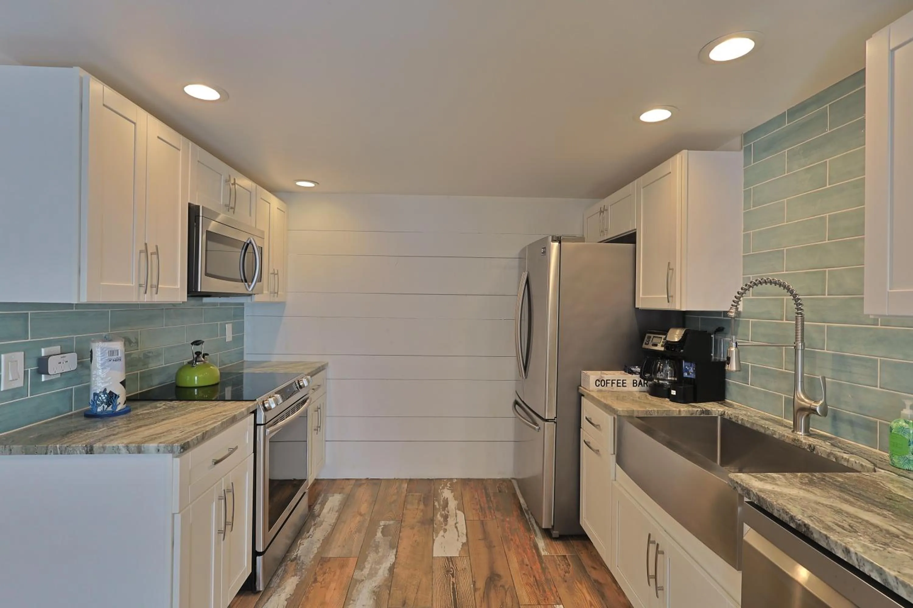 Kitchen or kitchenette in The Inn on Siesta Key