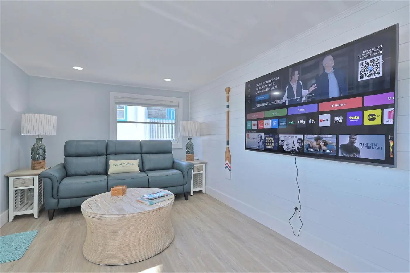 Living room in The Inn on Siesta Key