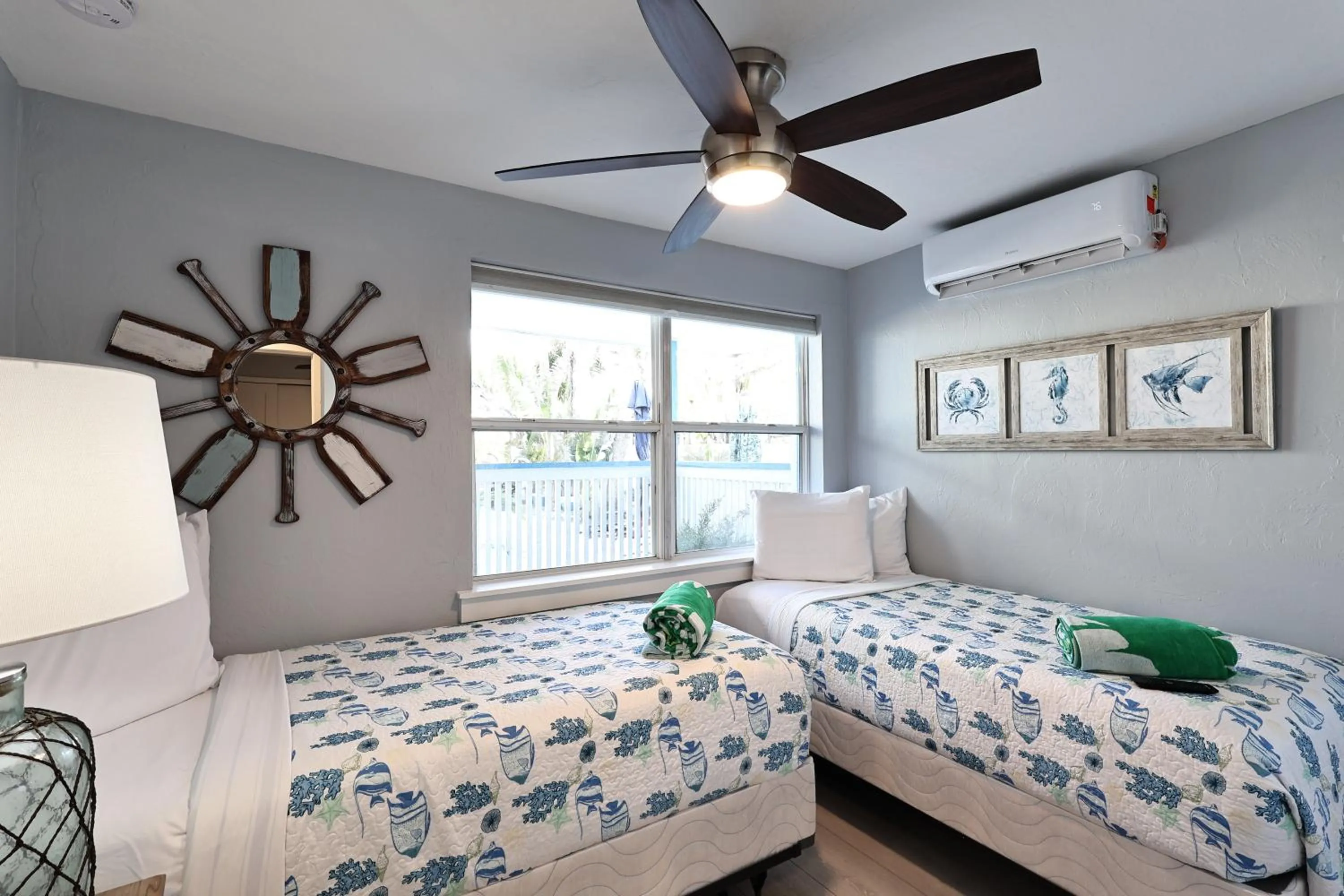 Bedroom, Bed in The Inn on Siesta Key