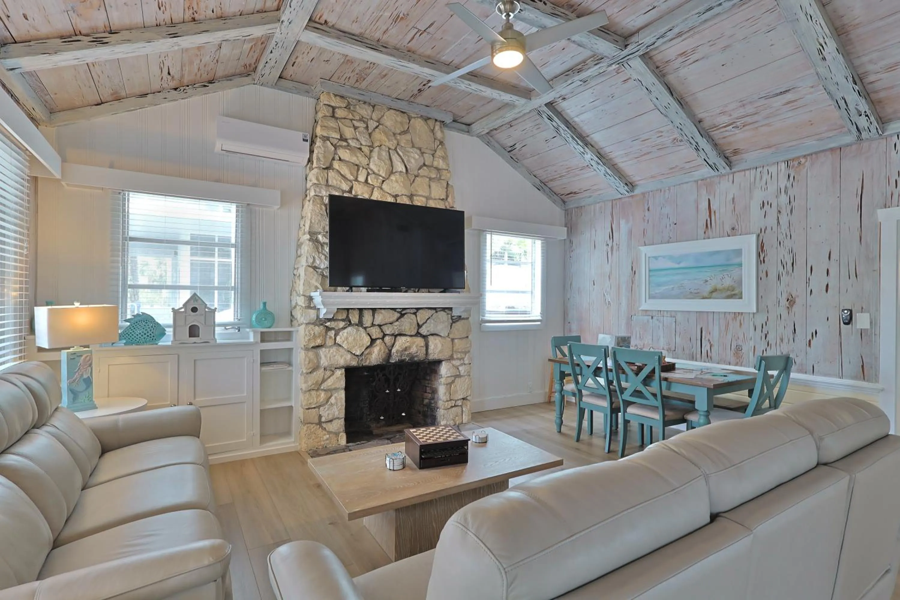 Living room in The Inn on Siesta Key