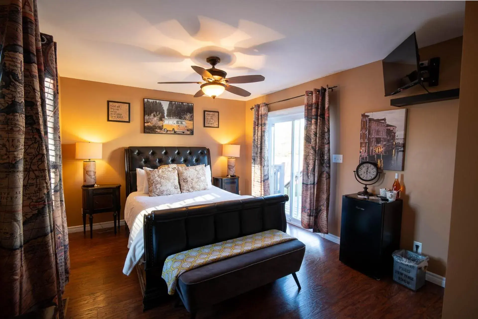 Queen Suite in Heart and Soul Inn Queen Suite in Heart and Soul Inn