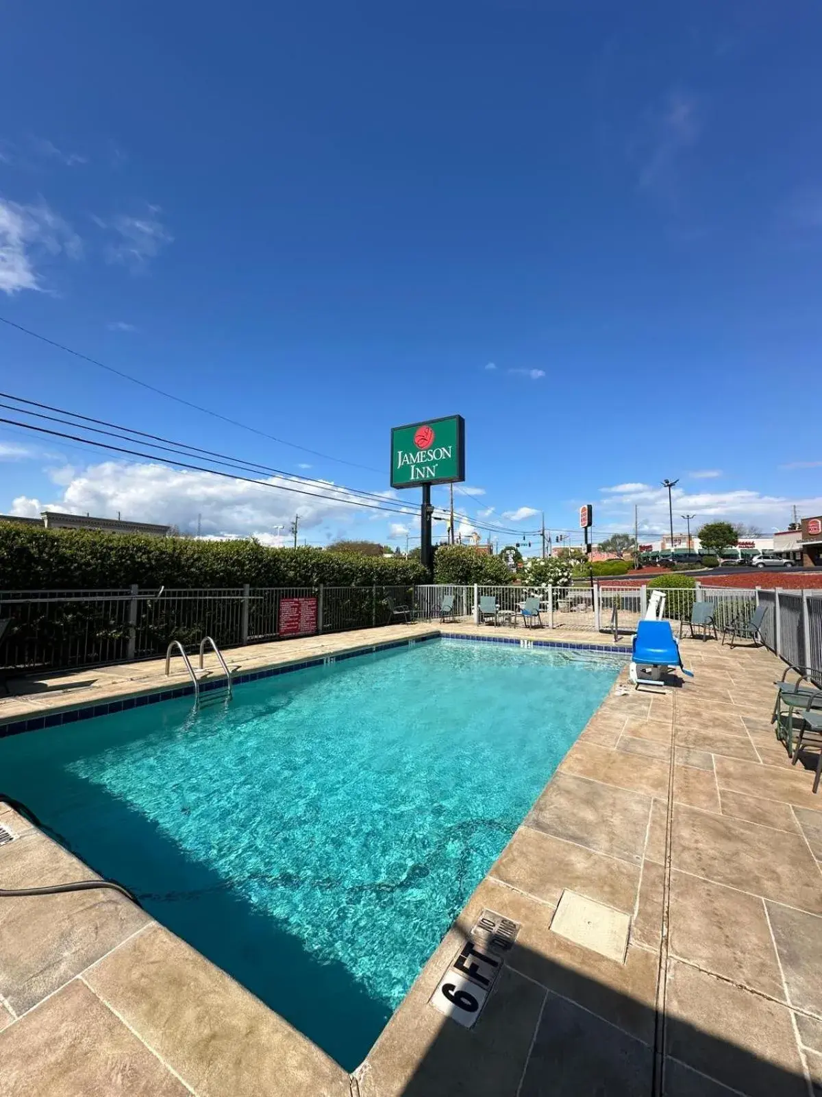 Swimming pool in Jameson Inn Winder Swimming pool in Jameson Inn Winder