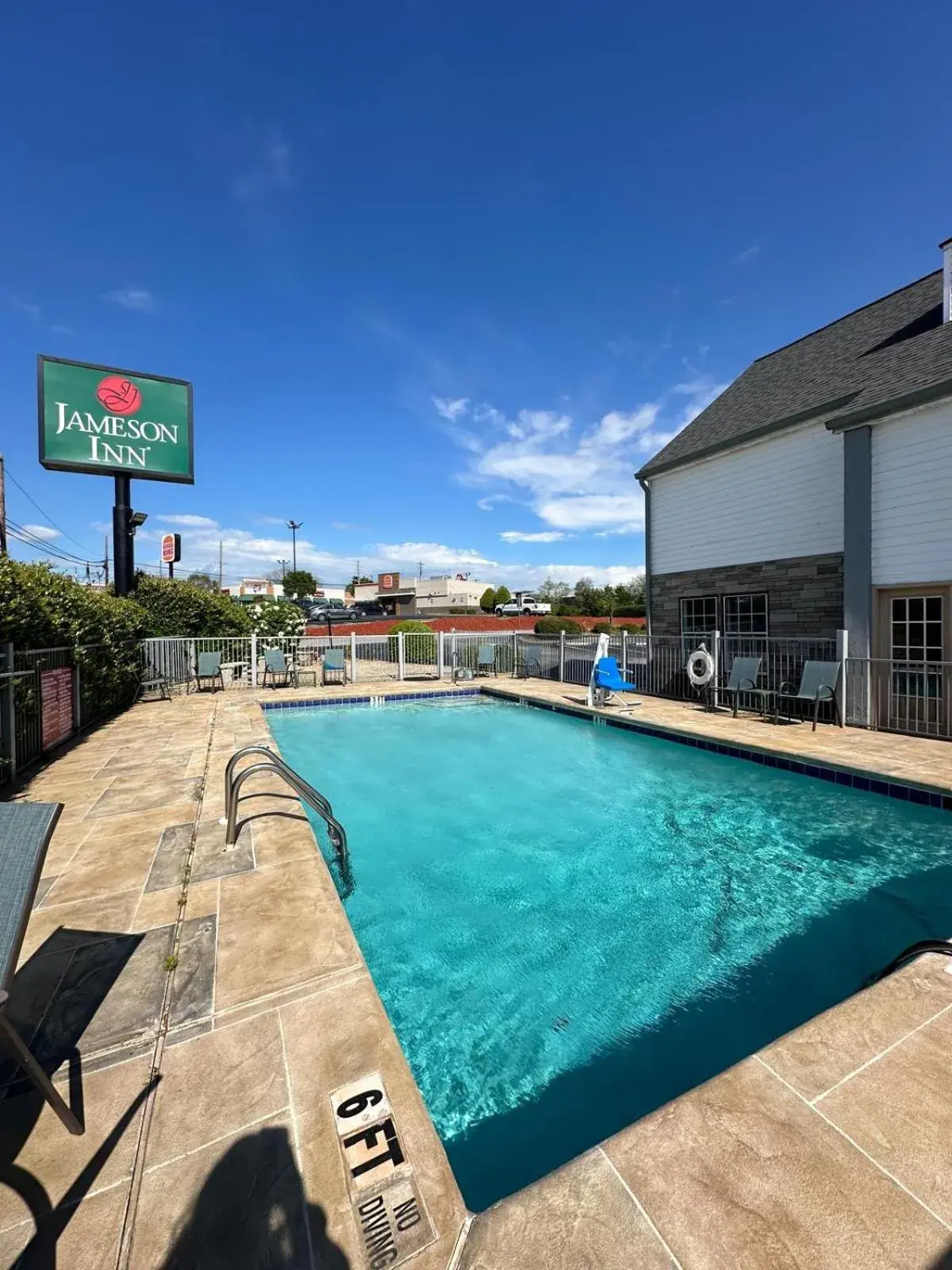 Swimming pool in Jameson Inn Winder Swimming pool in Jameson Inn Winder