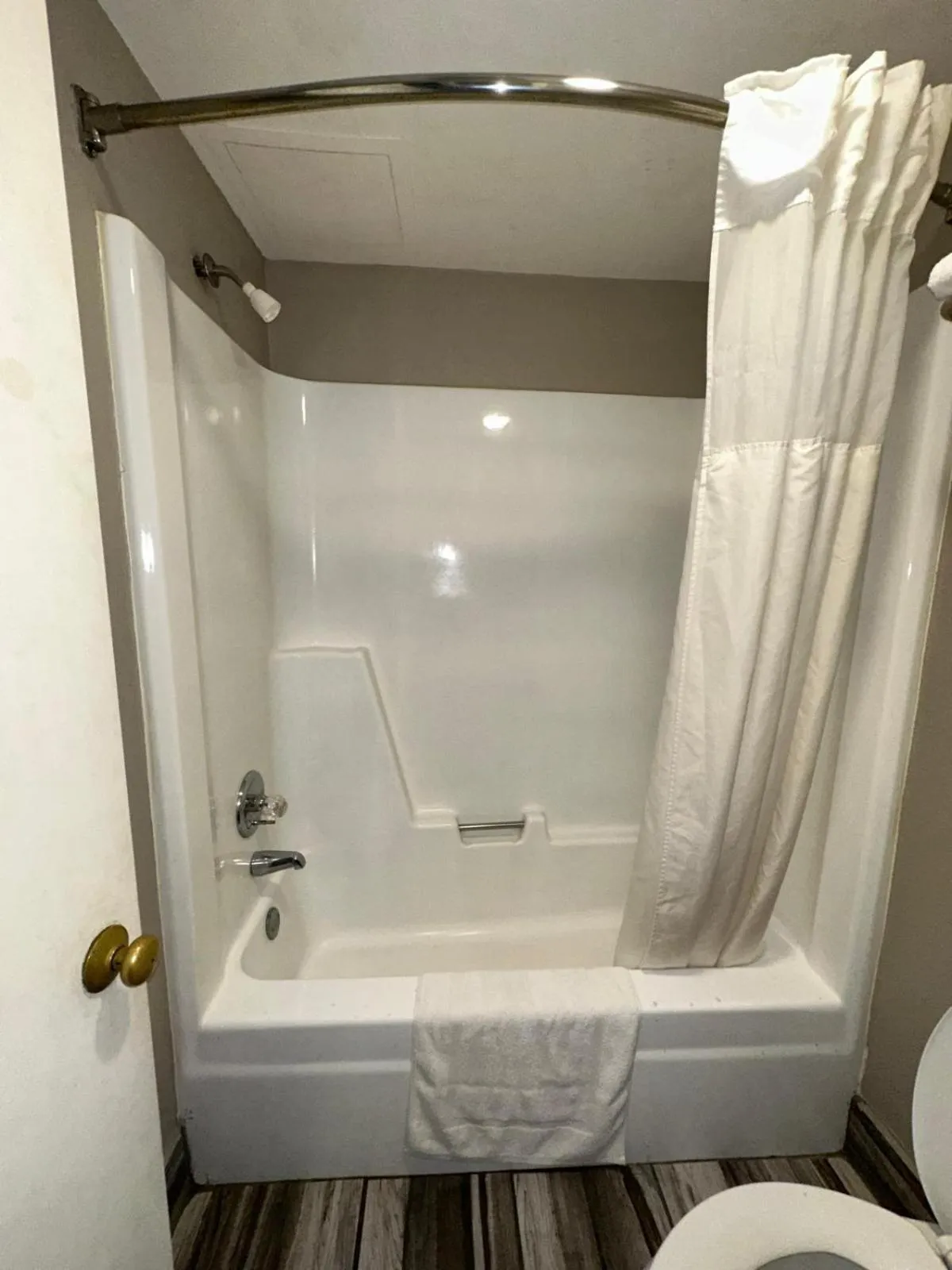 Bathroom in Jameson Inn Winder