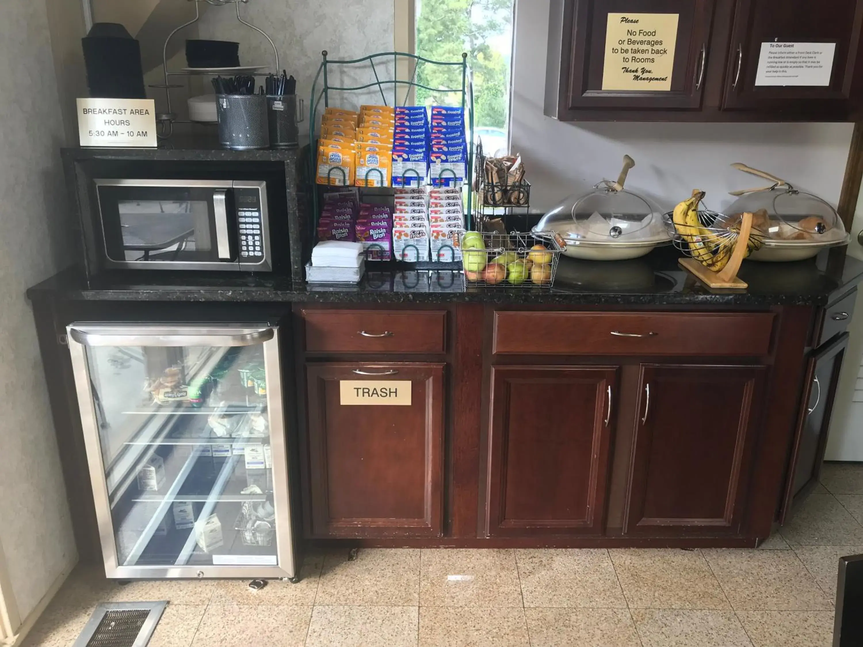 Breakfast in Howard Johnson by Wyndham Athens Breakfast in Howard Johnson by Wyndham Athens