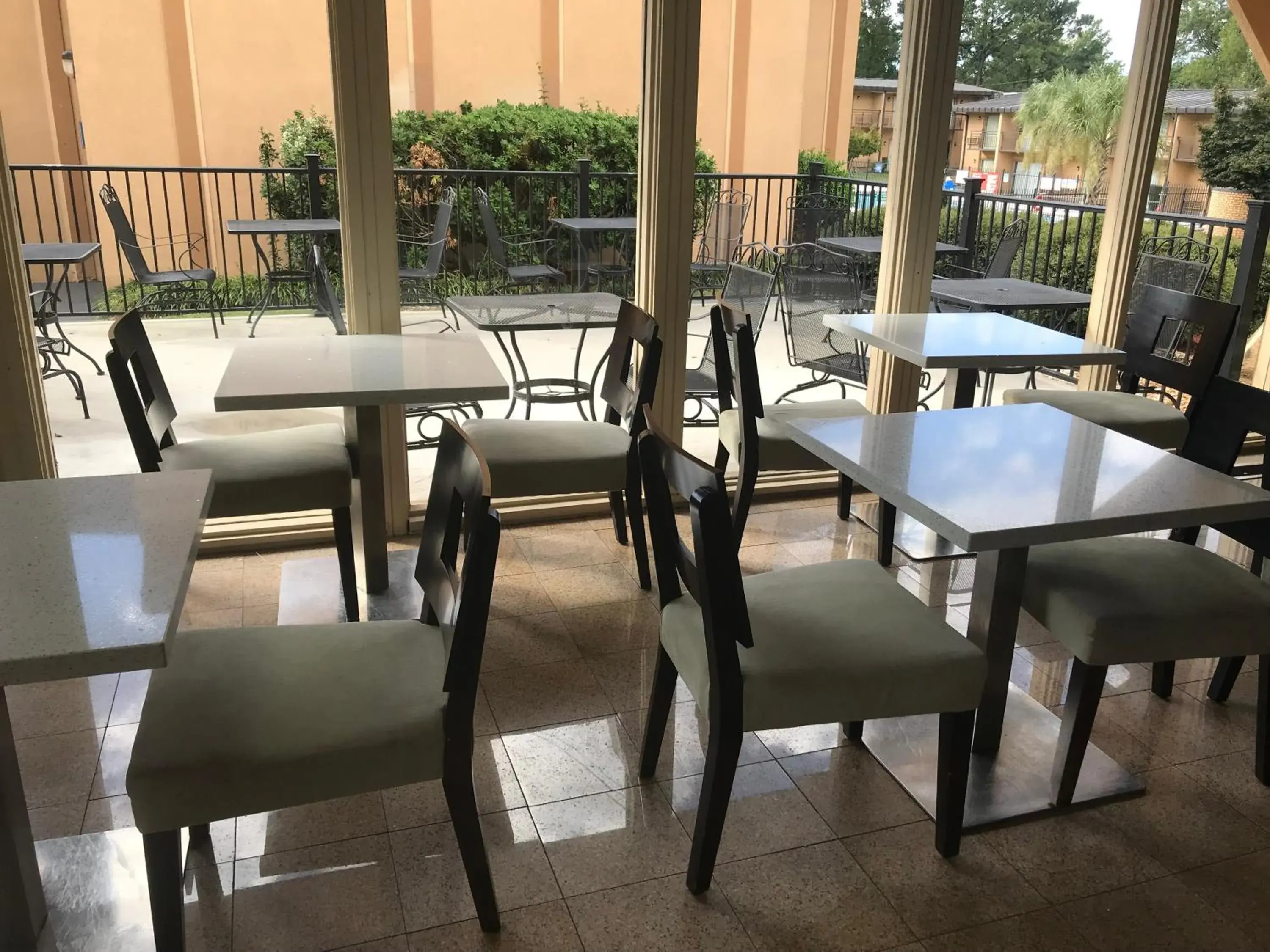 Breakfast in Howard Johnson by Wyndham Athens Breakfast in Howard Johnson by Wyndham Athens