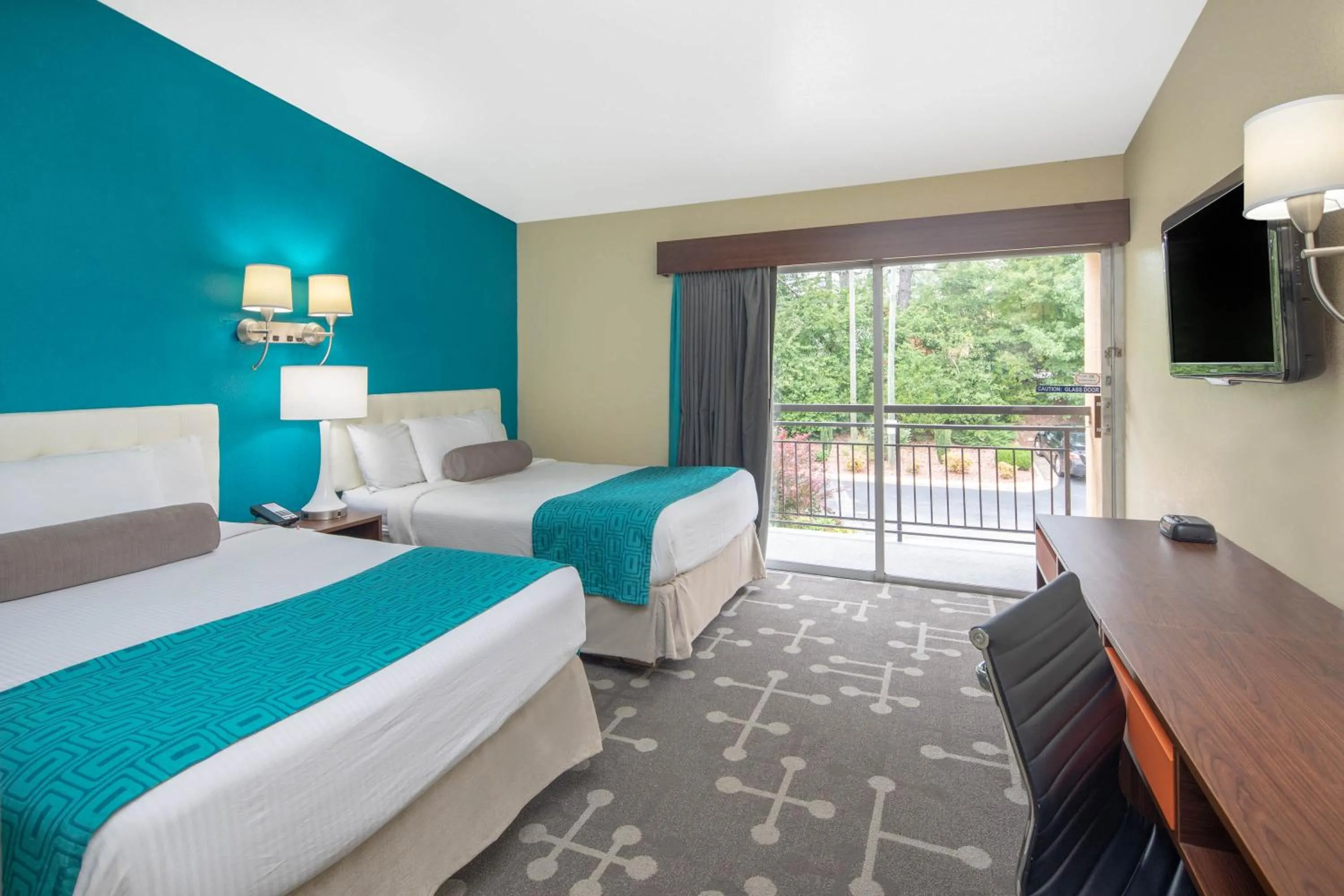 Bed in Howard Johnson by Wyndham Athens