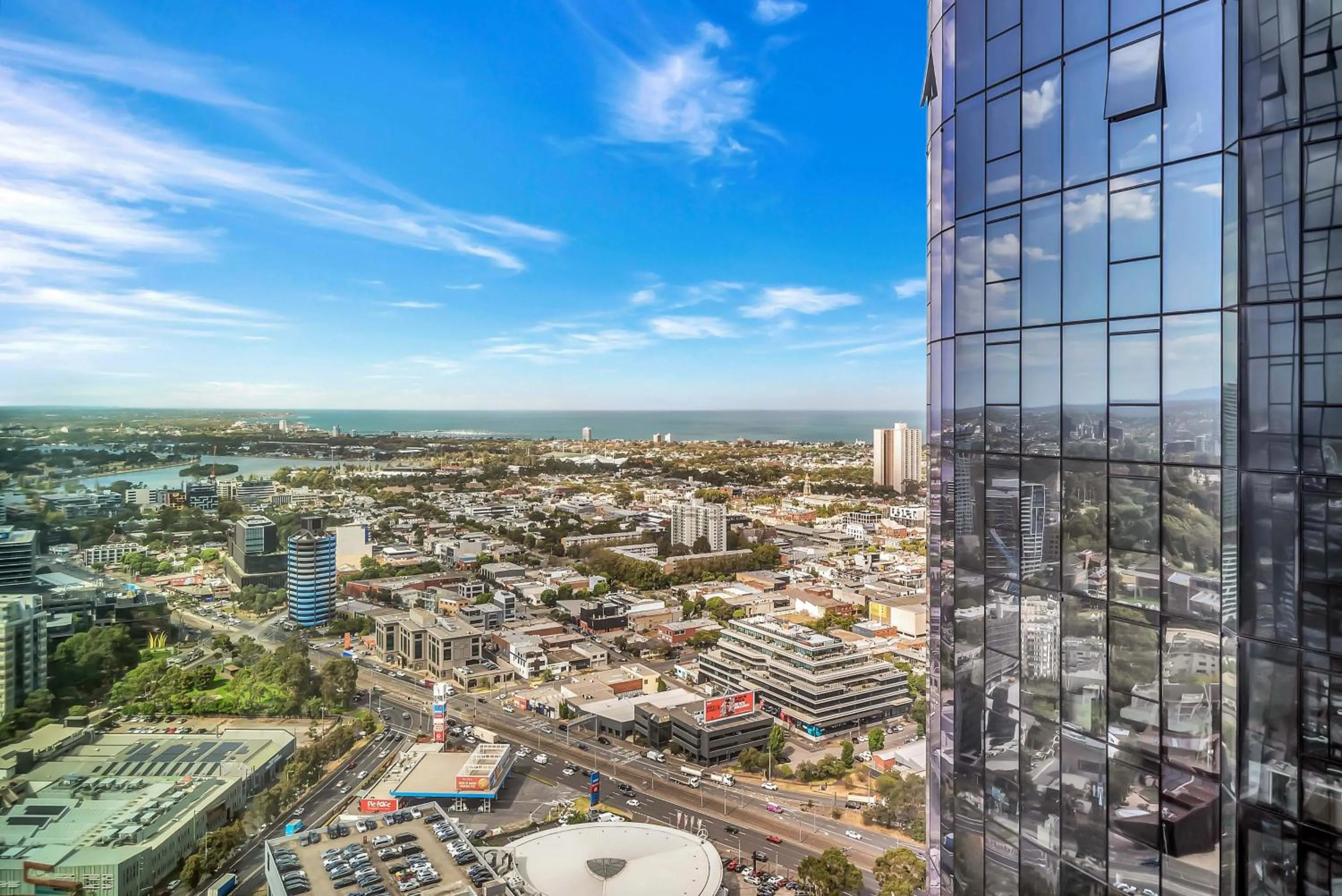 City view in Melbourne Square Apartments