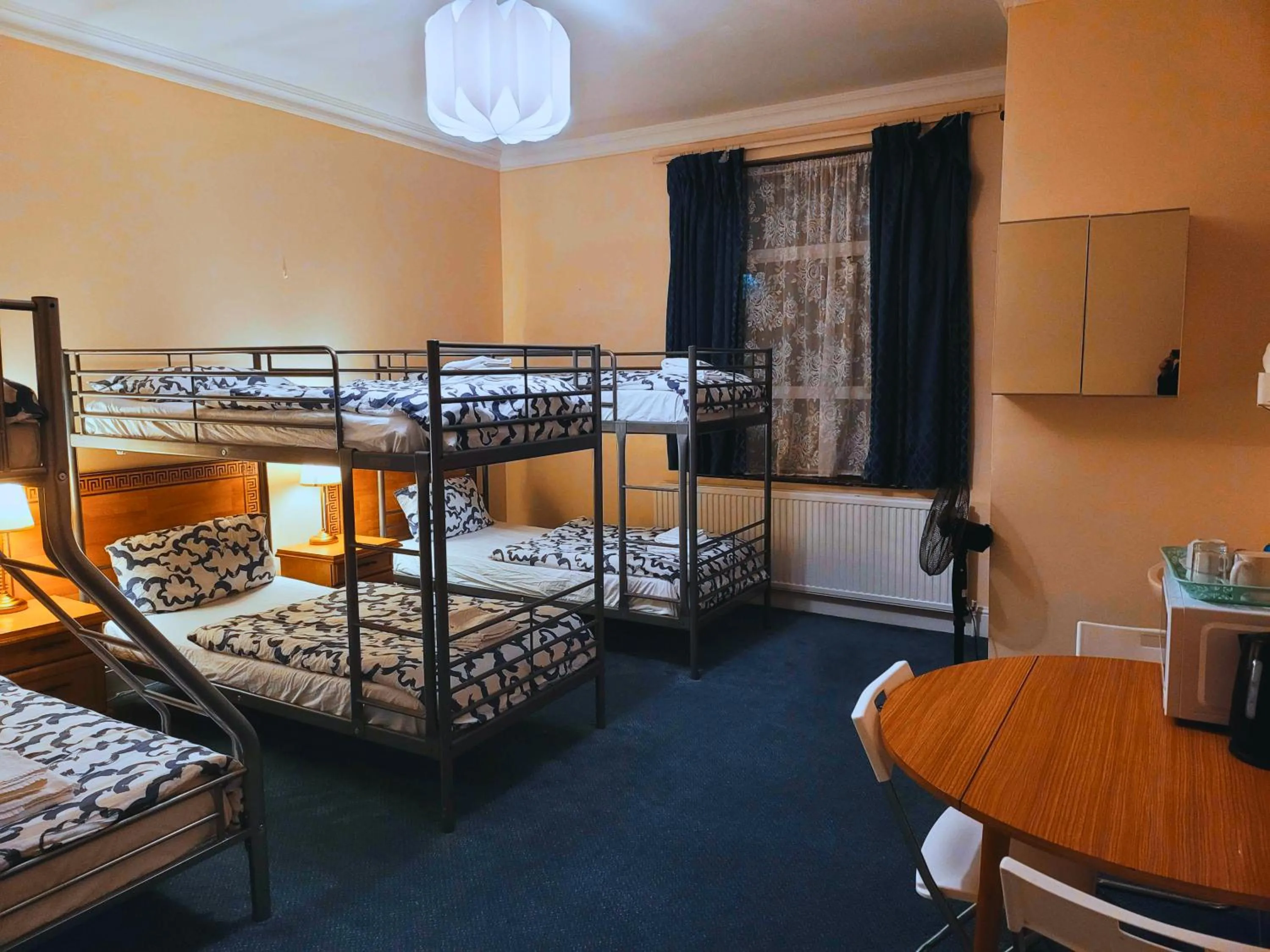 Bed in Helen's Hotel near Wembley