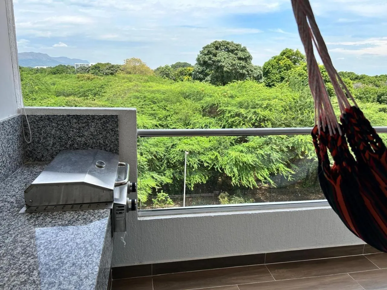 Hermoso apartamento en Ricaurte C/MARCA