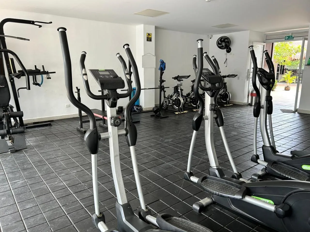 Hermoso apartamento en Ricaurte C/MARCA