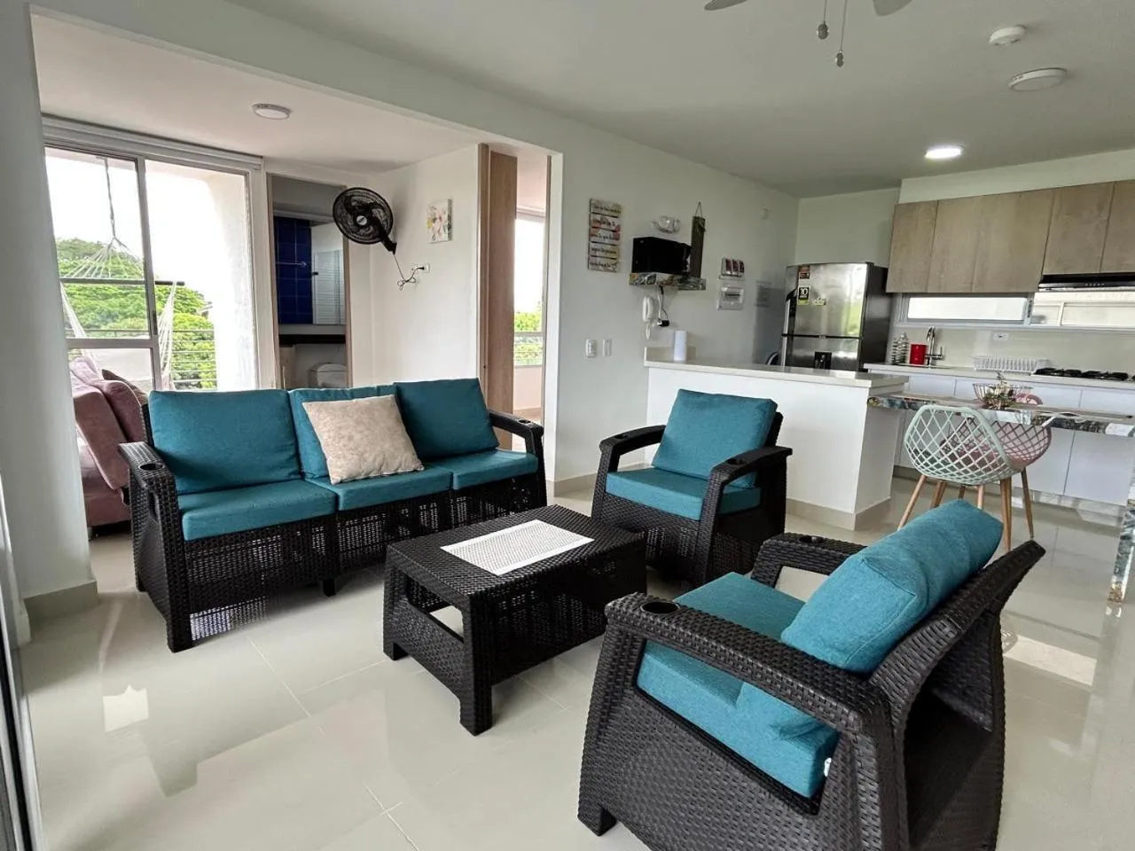 Hermoso apartamento en Ricaurte C/MARCA