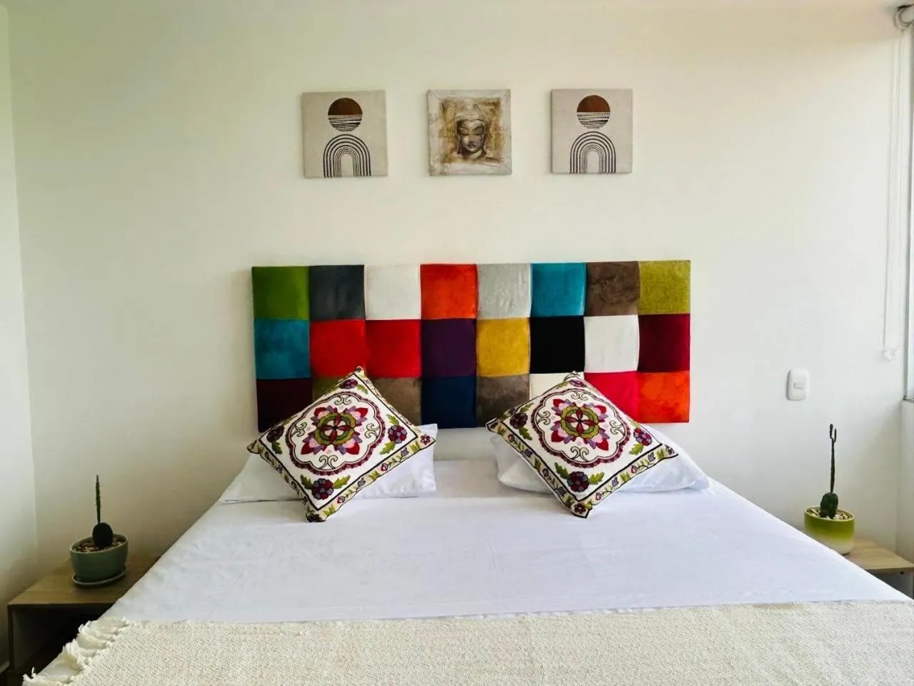 Hermoso apartamento en Ricaurte C/MARCA