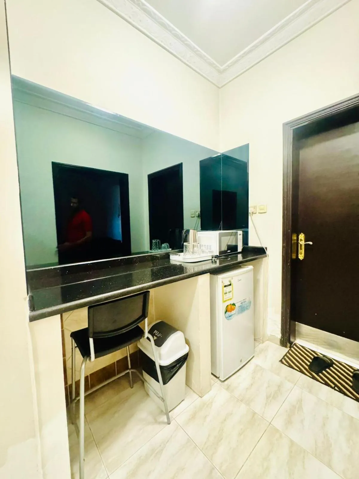 Kitchen or kitchenette in Lamas Furnished Units