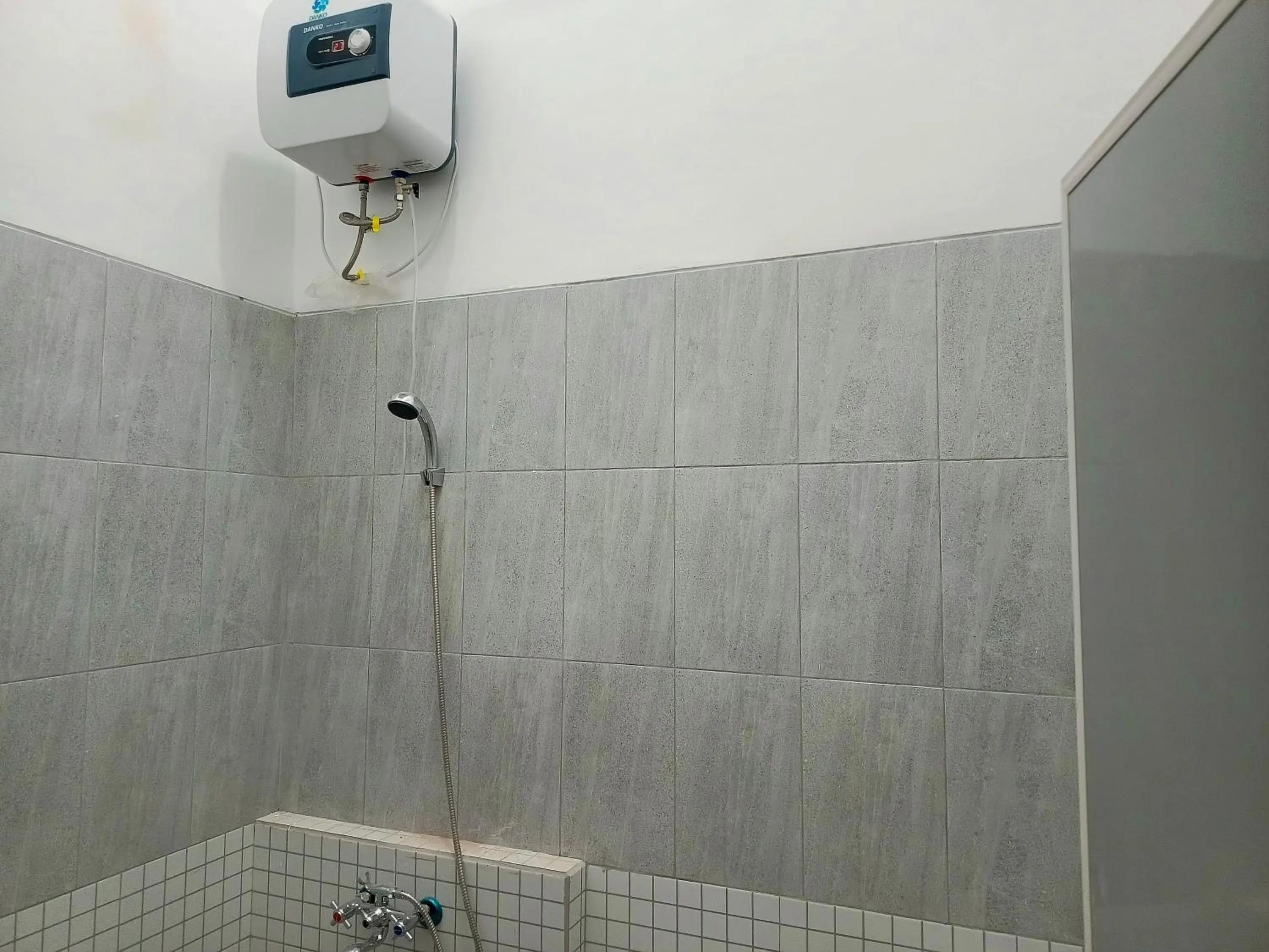 Bathroom in Bebek Kuning Residence