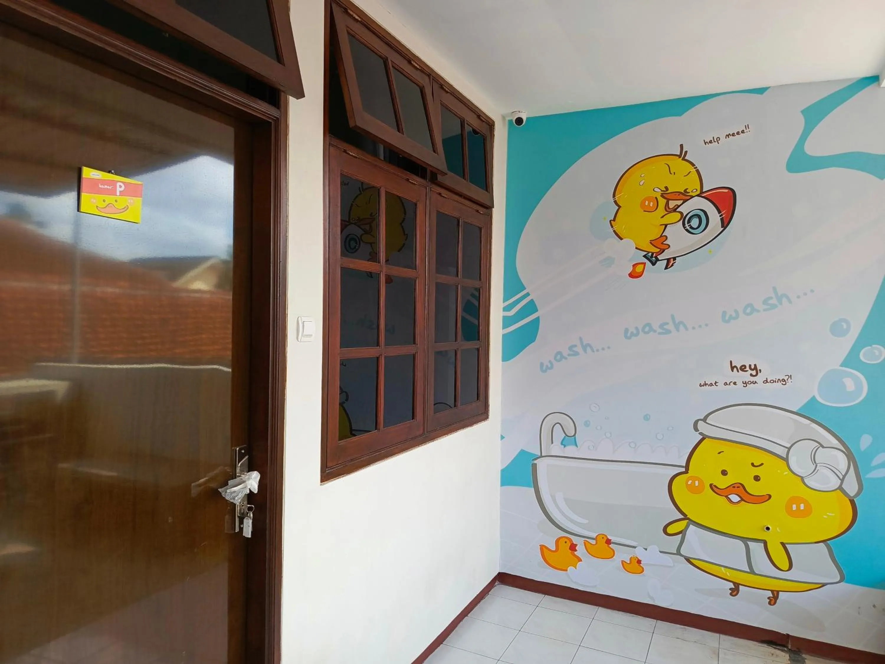 Facade/entrance in Bebek Kuning Residence