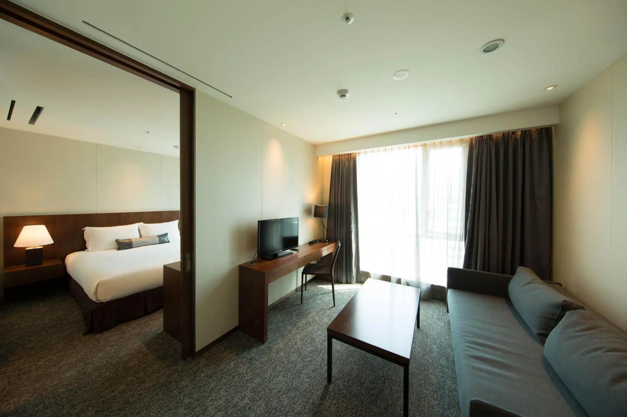 Living room, Bed in Solaria Nishitetsu Hotel Busan