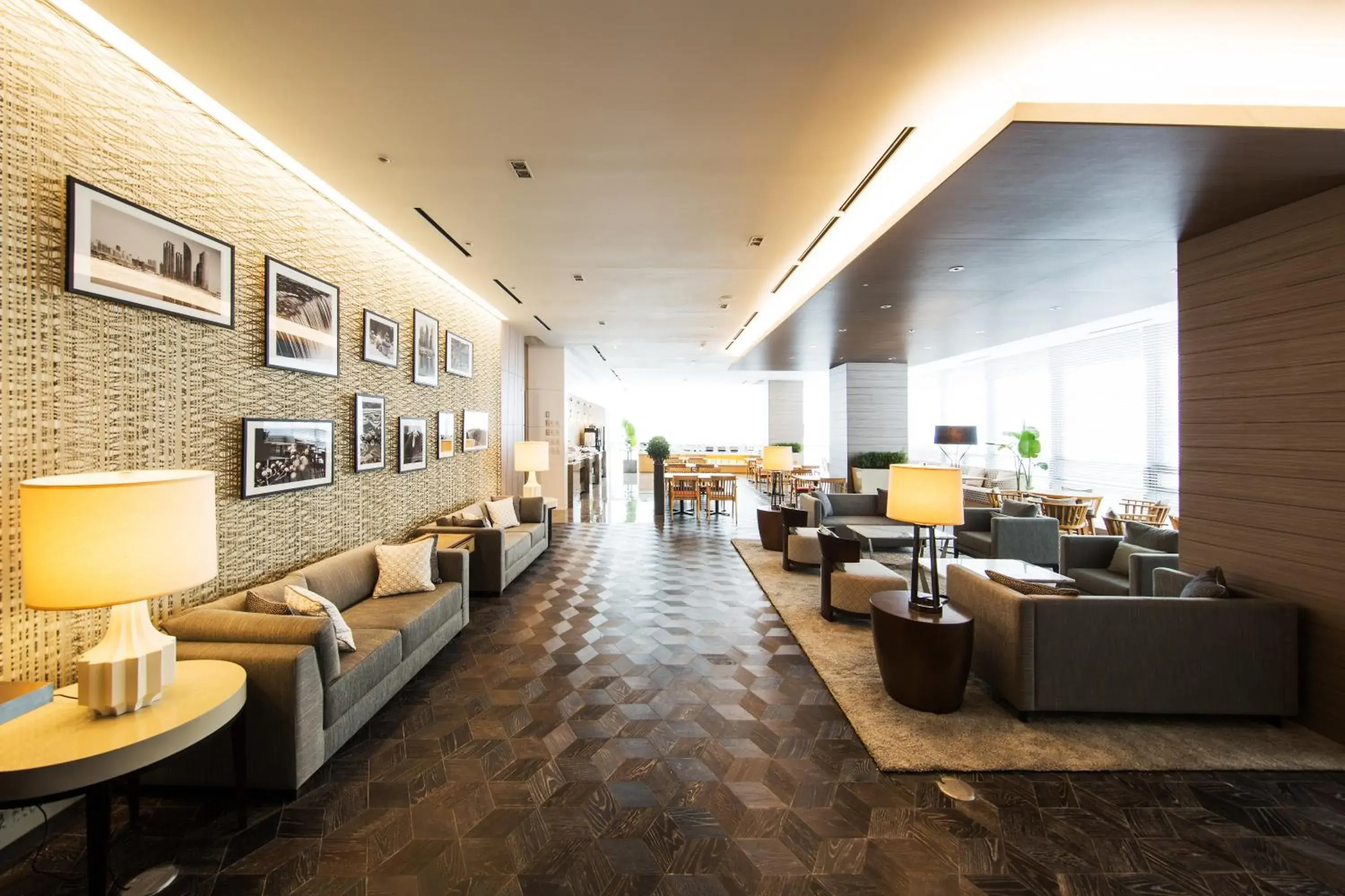 Lounge or bar in Solaria Nishitetsu Hotel Busan Lounge or bar in Solaria Nishitetsu Hotel Busan