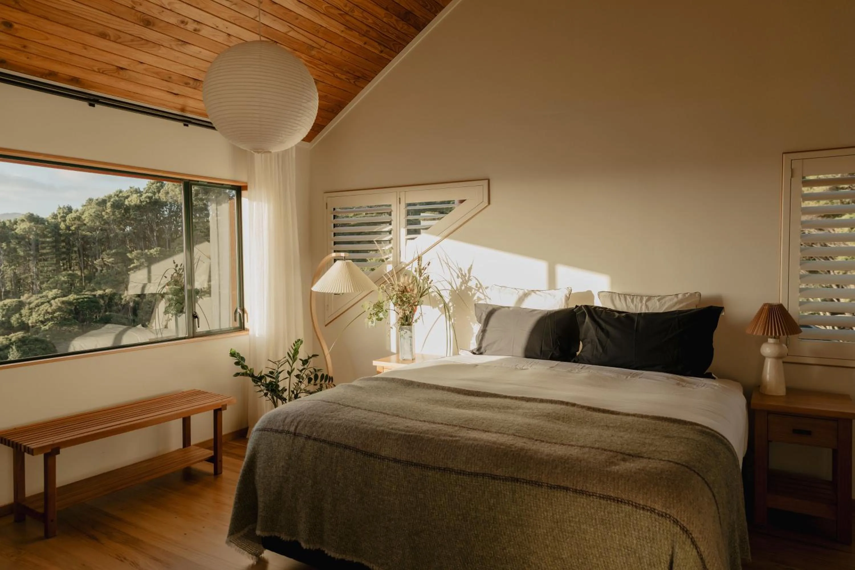 Bedroom, Bed in Buffalo Lodge
