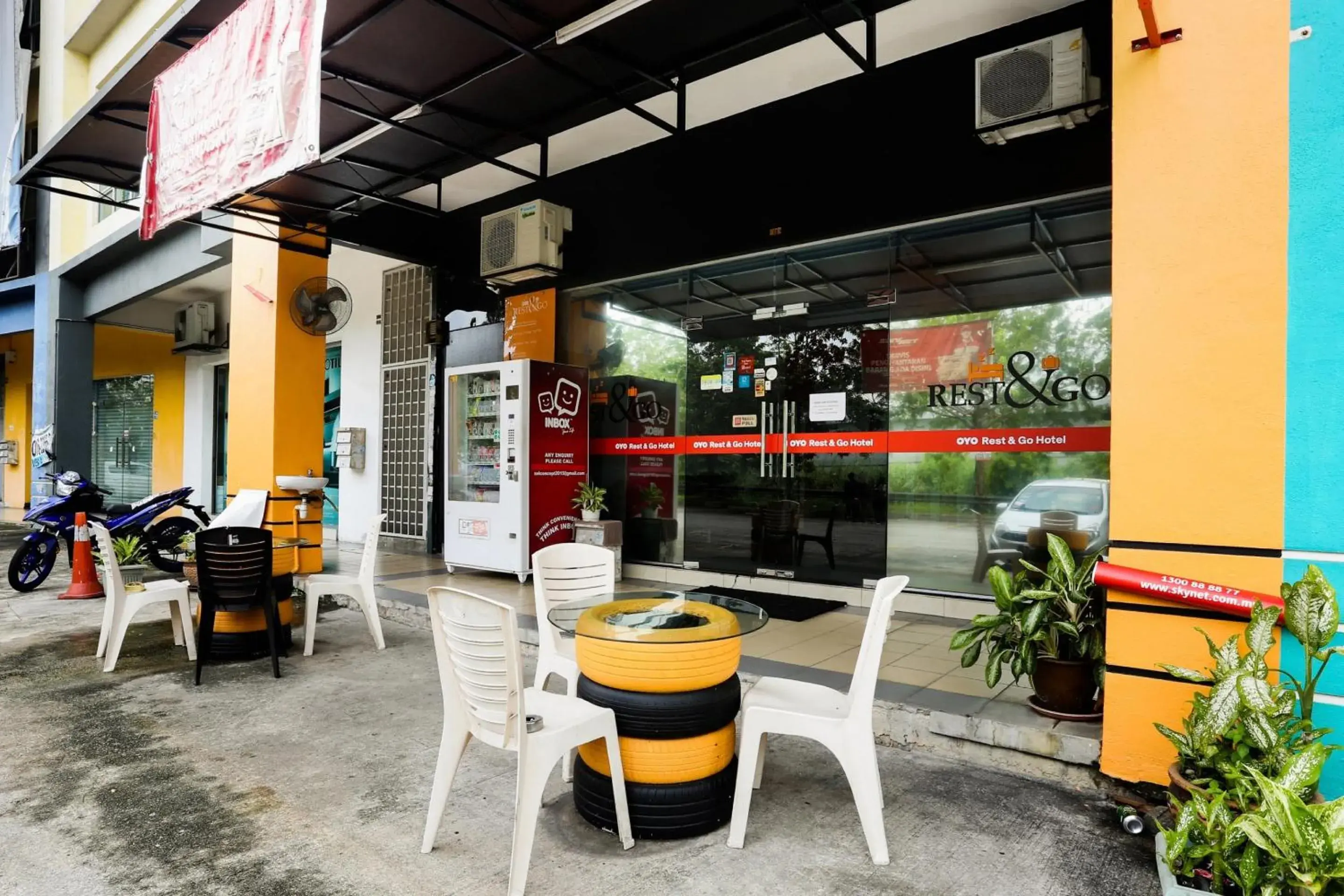 Facade/entrance in Hotel O Kl2f Rest & Go Facade/entrance in Hotel O Kl2f Rest & Go