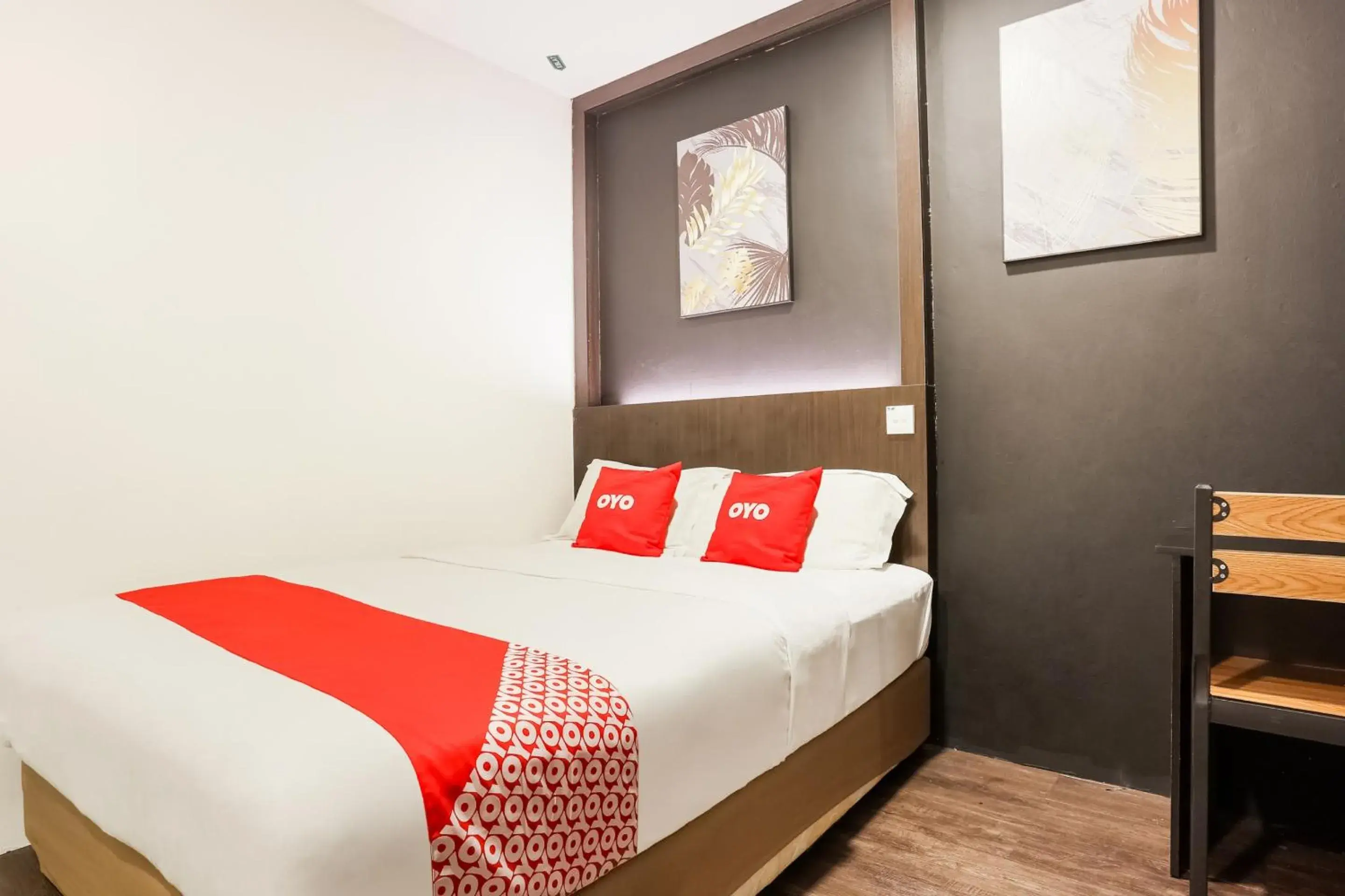 Bedroom, Bed in OYO 90460 Hotel Kl2f Rest & Go