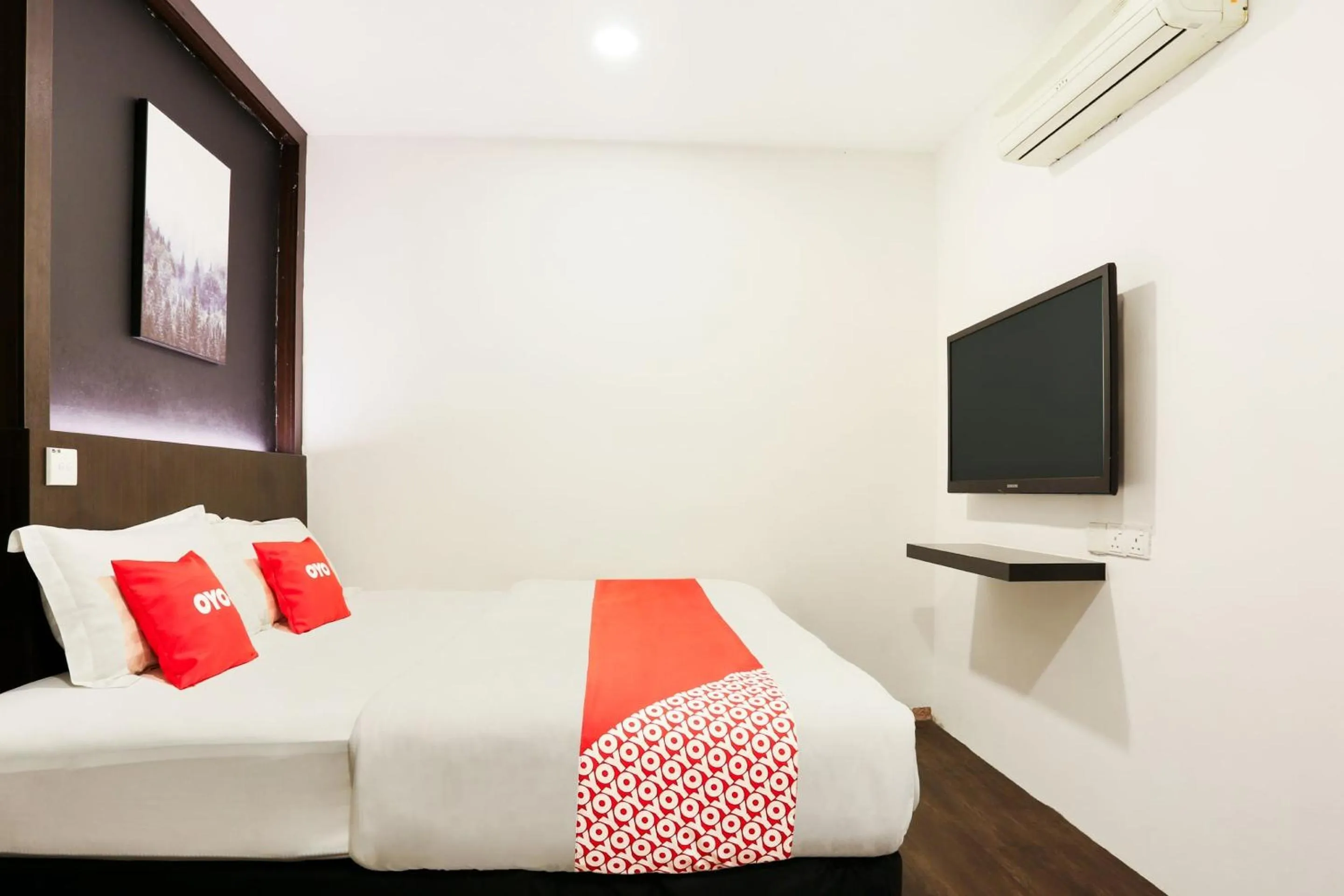 Bedroom, Bed in Hotel O Kl2f Rest & Go