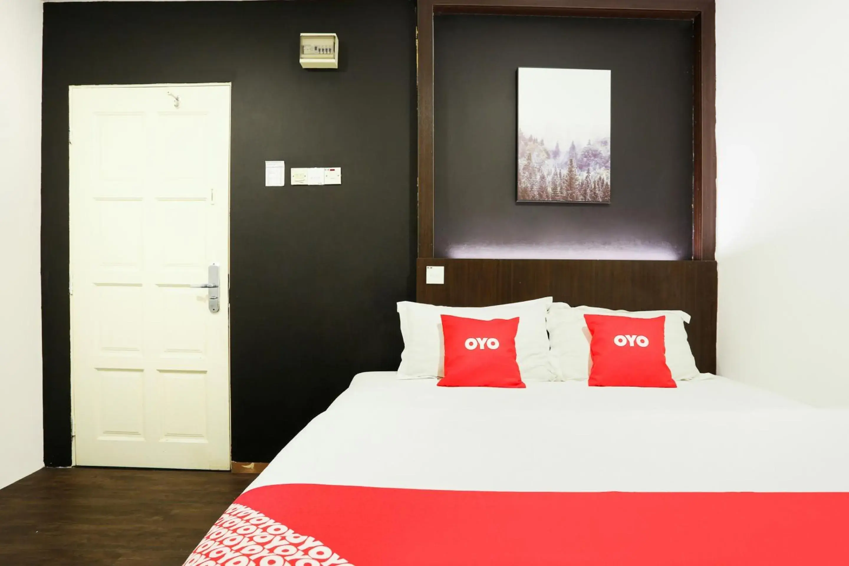 Bedroom, Bed in OYO 90460 Hotel Kl2f Rest & Go